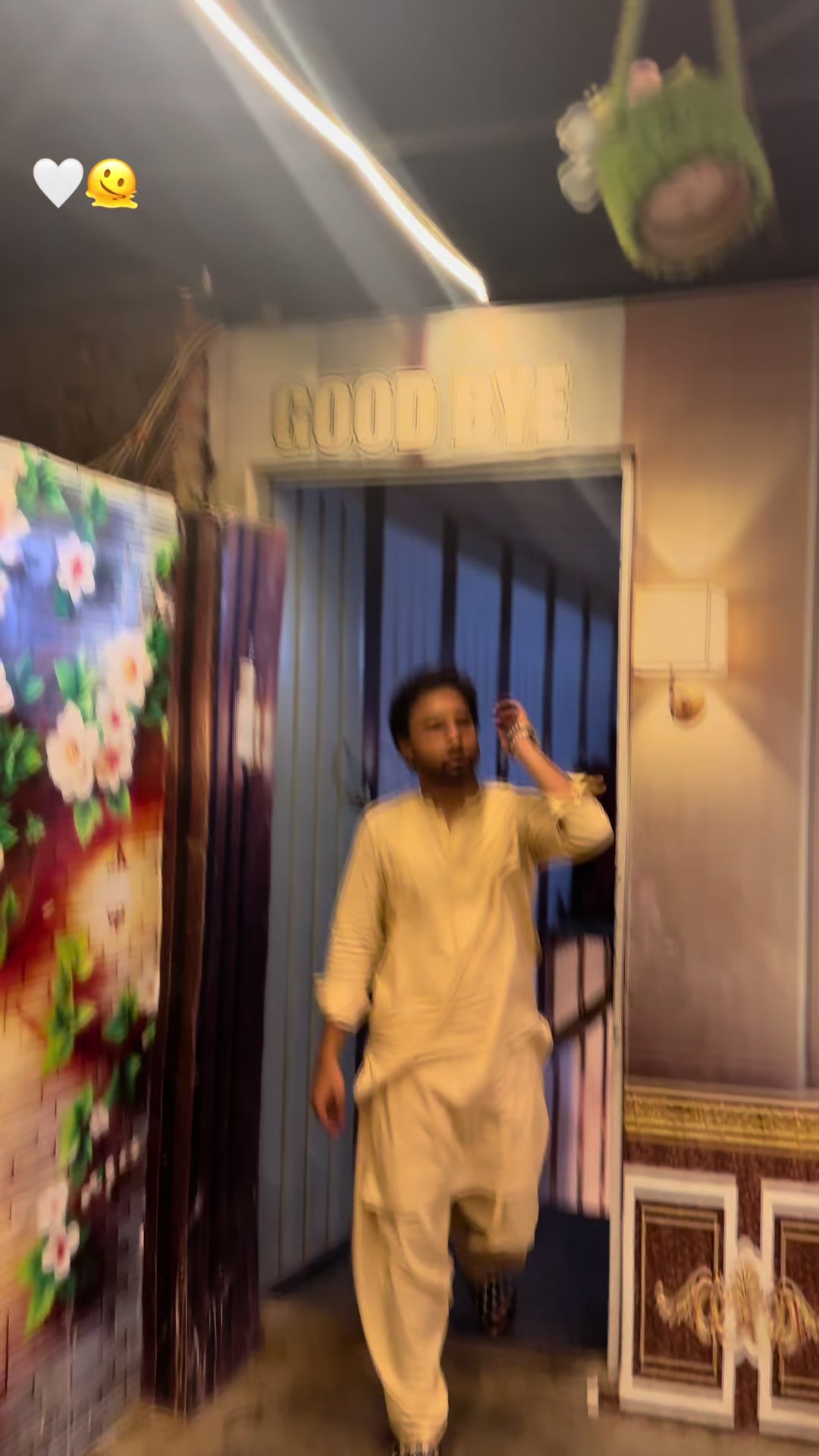 @𝑴𝒂𝒏𝒊 𝑴𝒂𝒍𝒊𝒌 ♠️🫧
