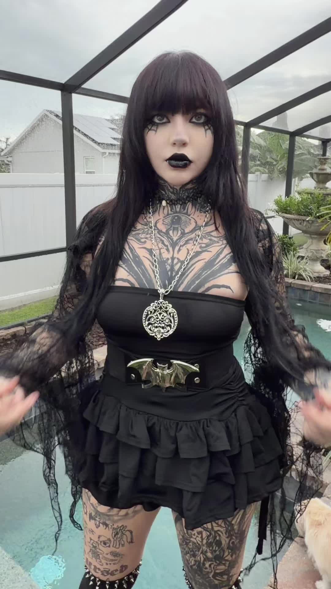 @mothertriplex
