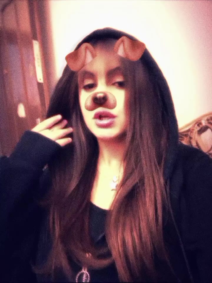 @selenaww