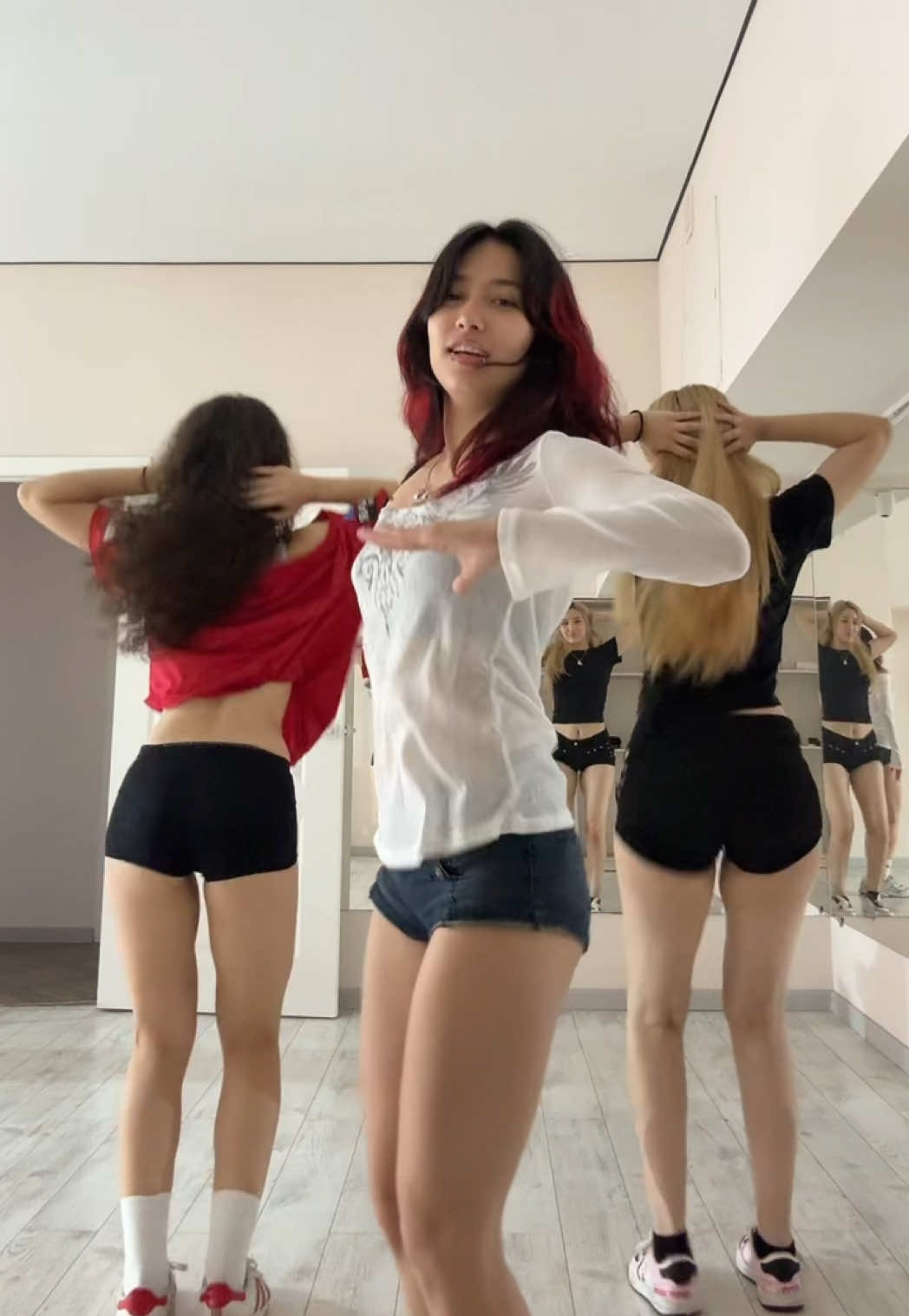 @kami.