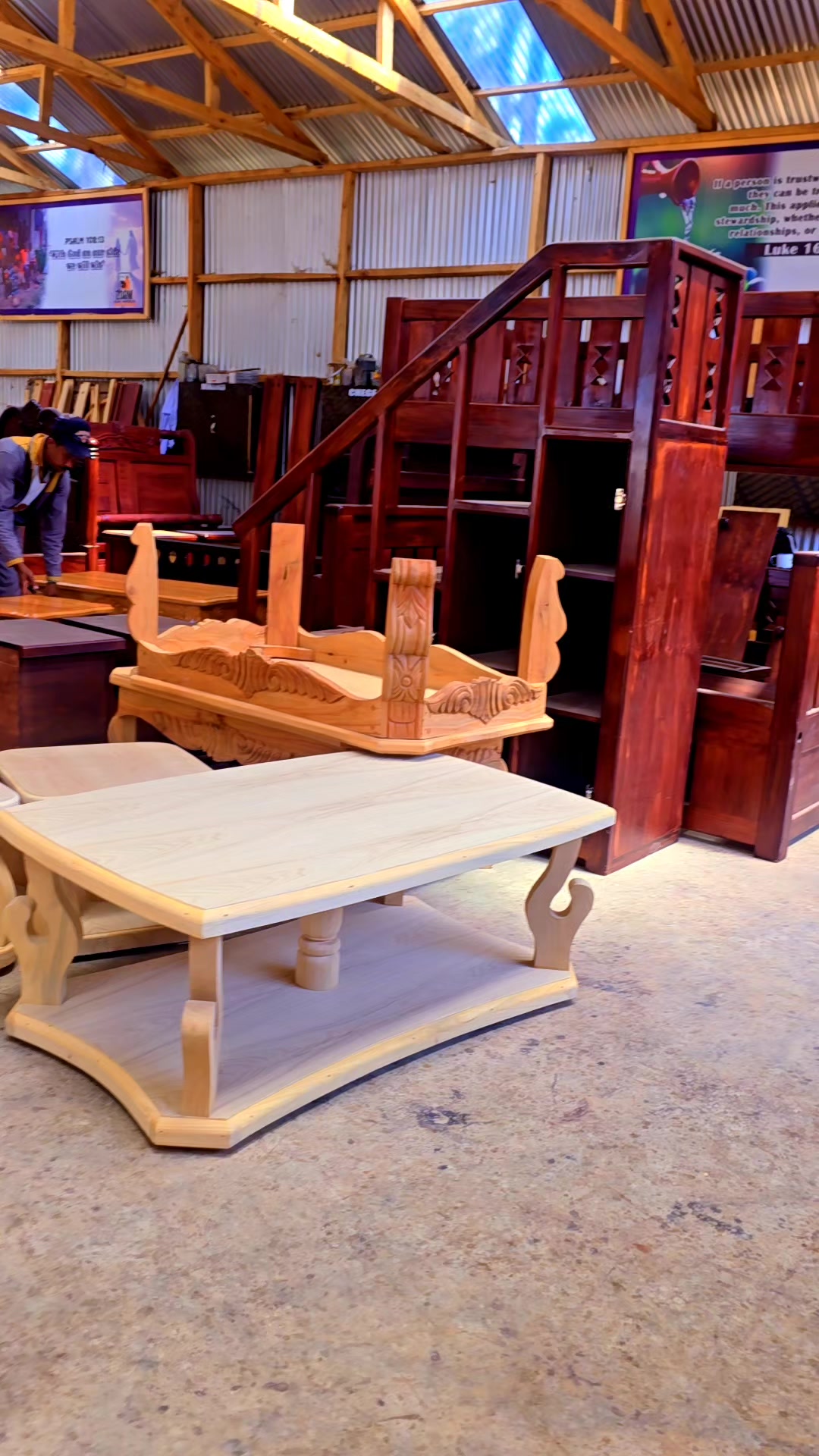 @ZOOM CLASSIC FURNITURE LTD