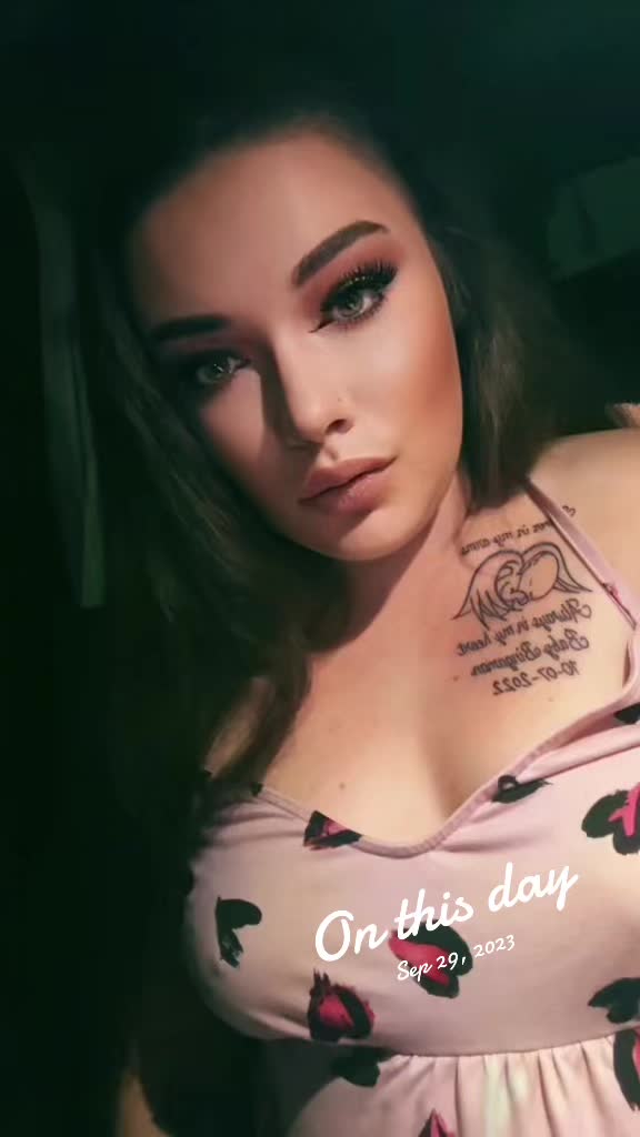 @QueenB28