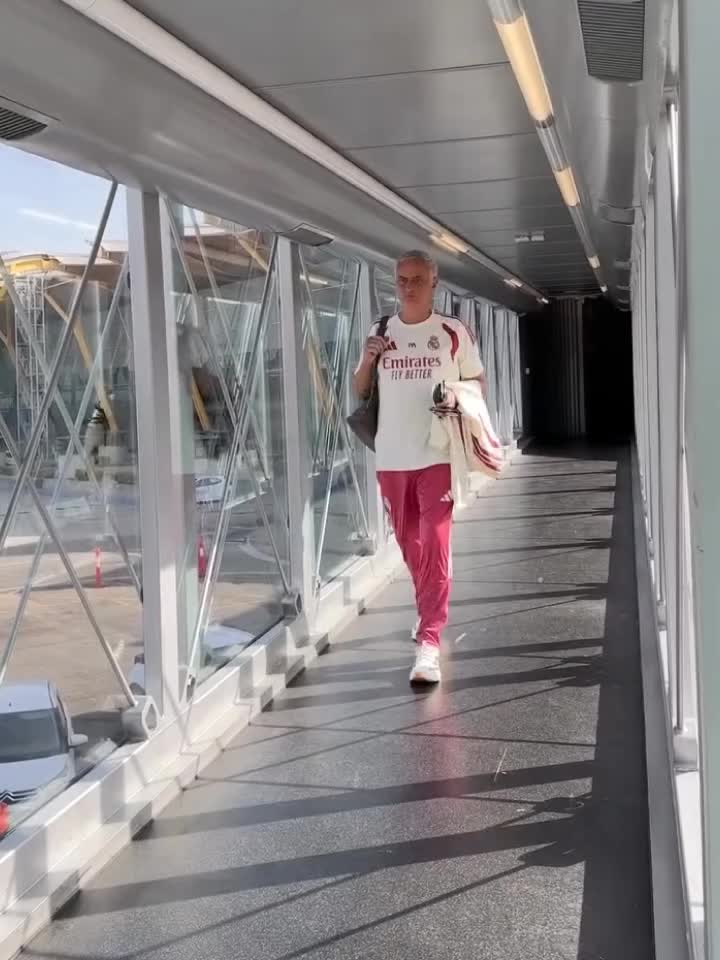 @CUCURELA_&sup1;⁷🦅