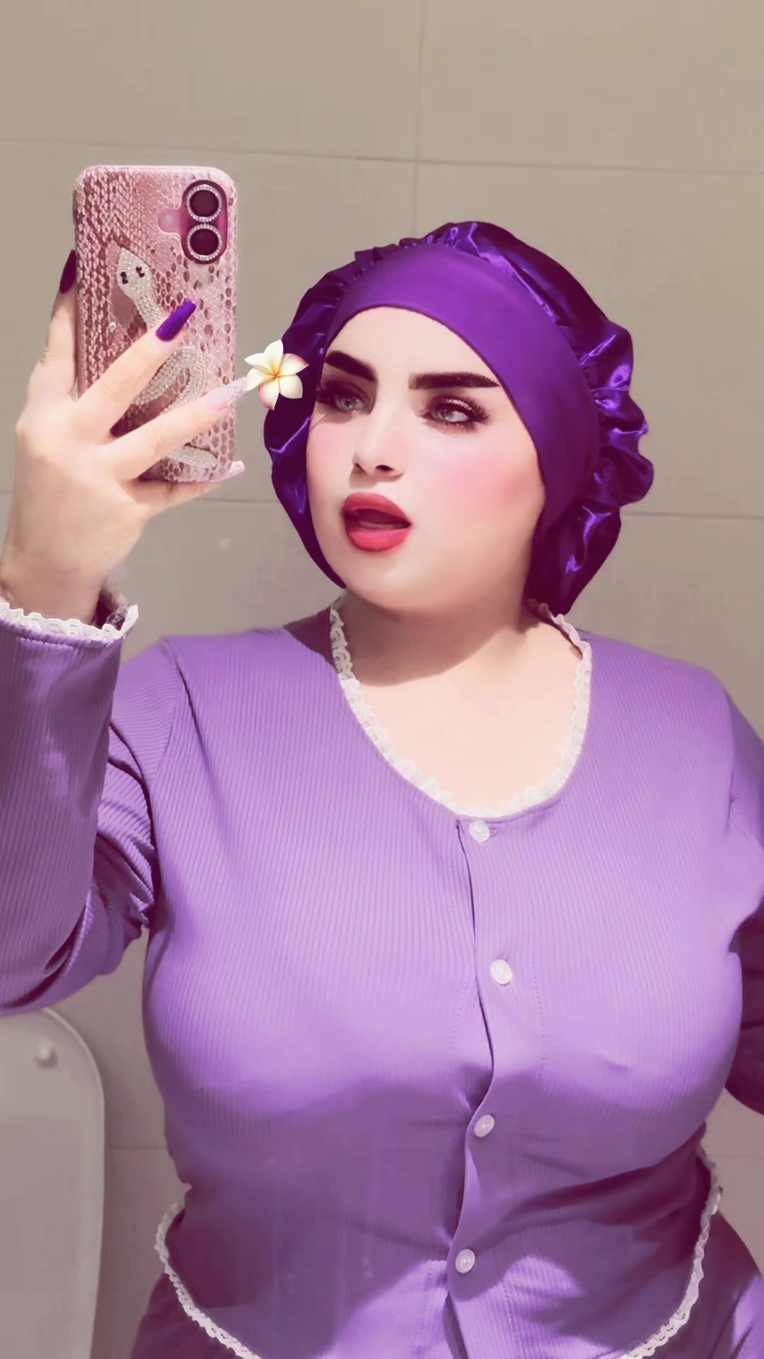 @لالة سلطانة 👑💜🪬