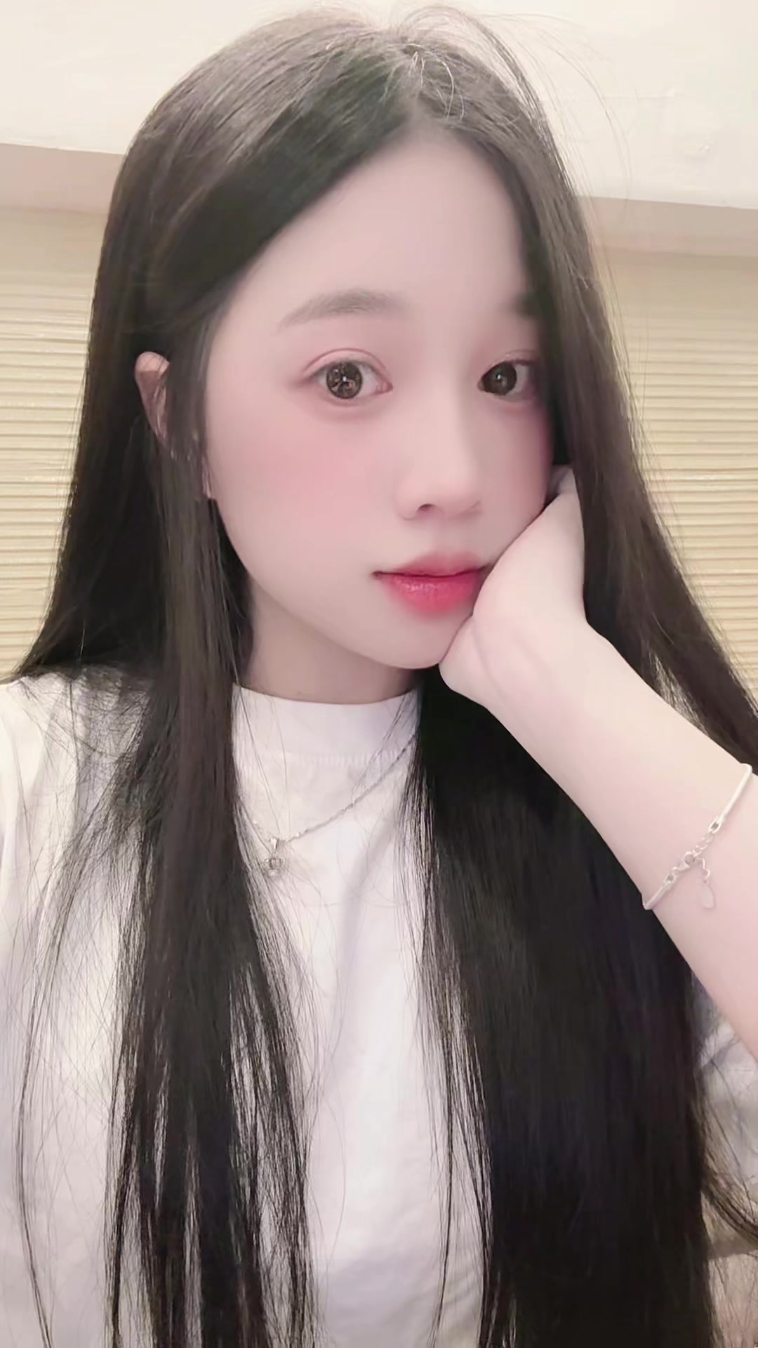 @v&acirc;n thư