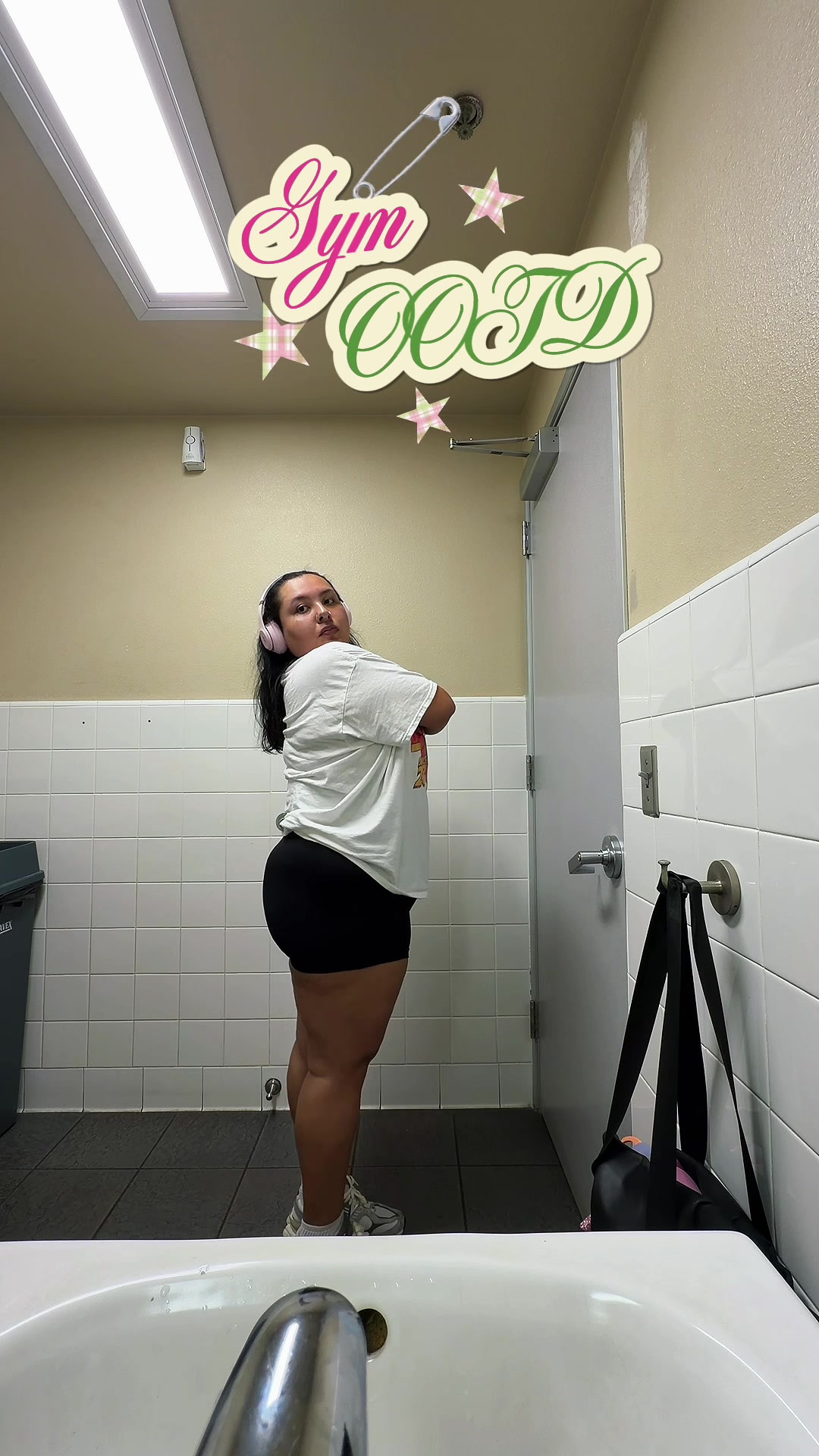 @analisa 🍒✨🪩