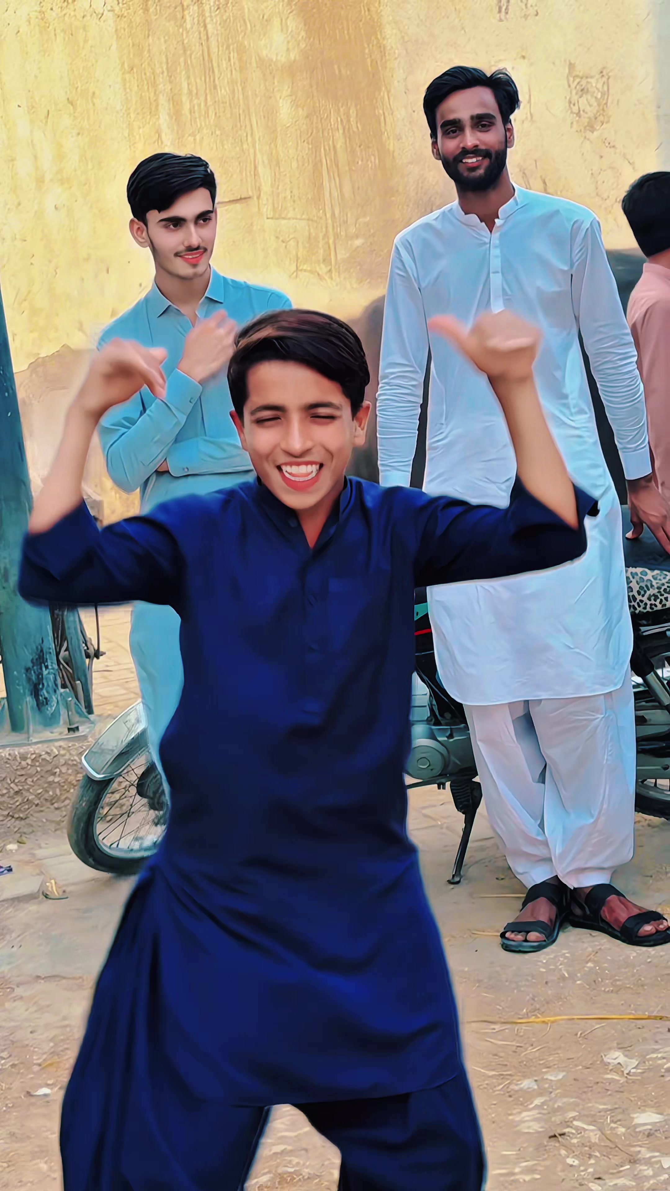 @Shamsuddin Soomro๐ง