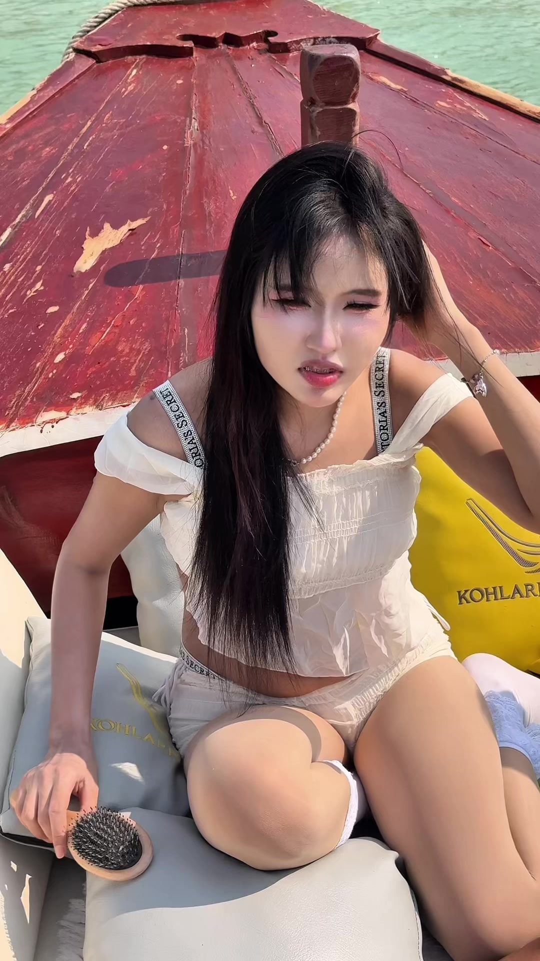 @แพรพลอยซี่ (2.2M)🐡