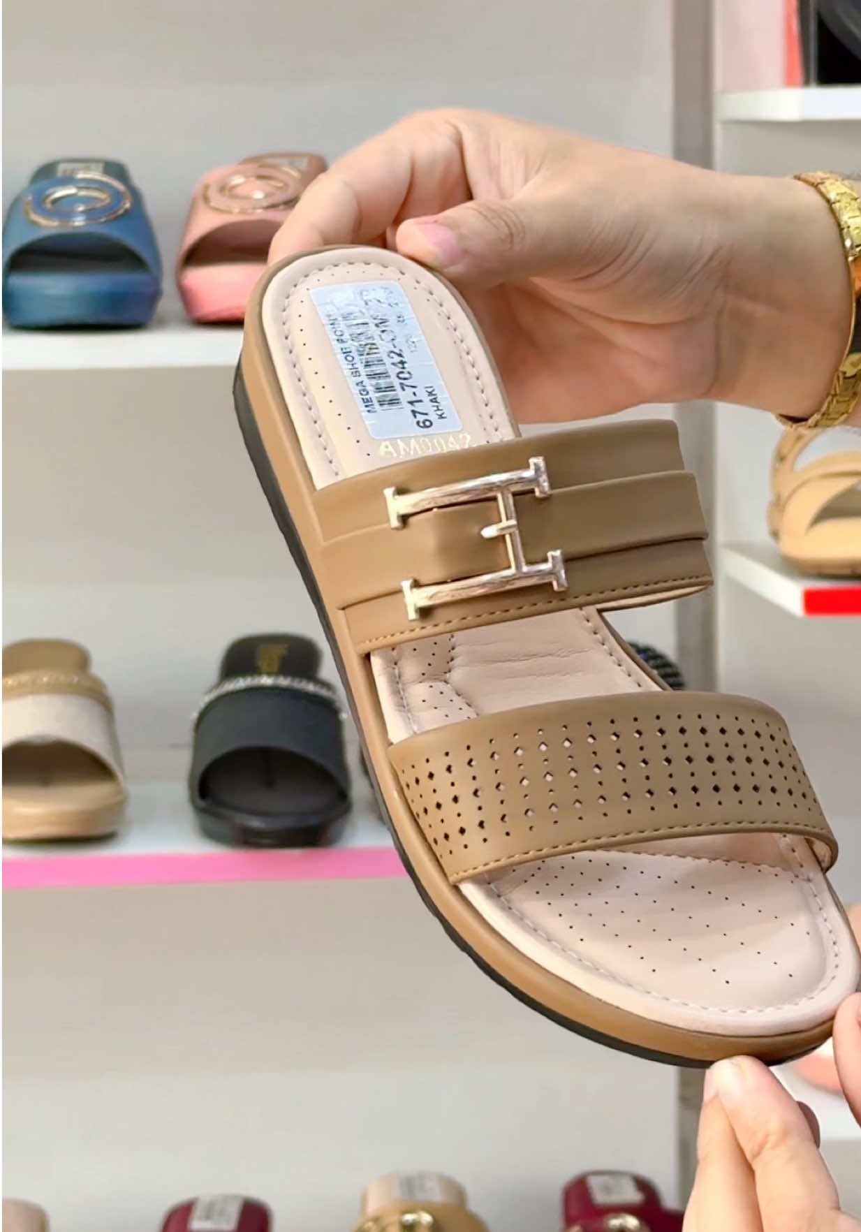 @Mega Shoes point Chakwal