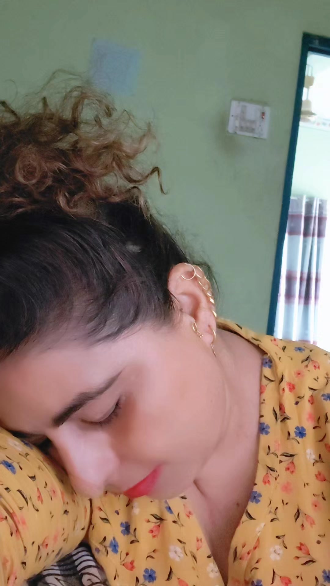 @its- me- juna(स्याङ्जालि चेली)