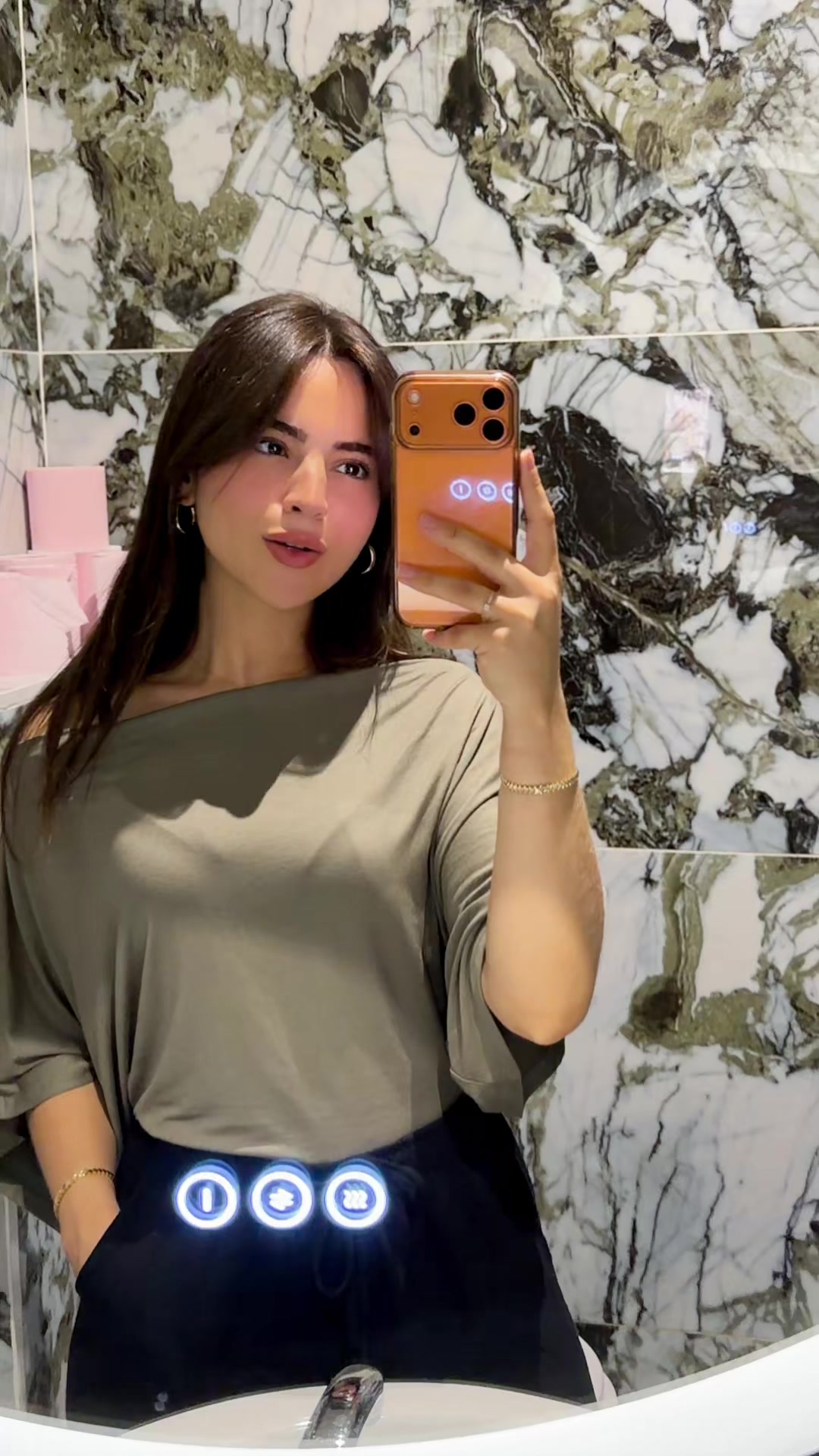 @𝐑𝐢𝐡𝐚𝐦𝐞 🧸
