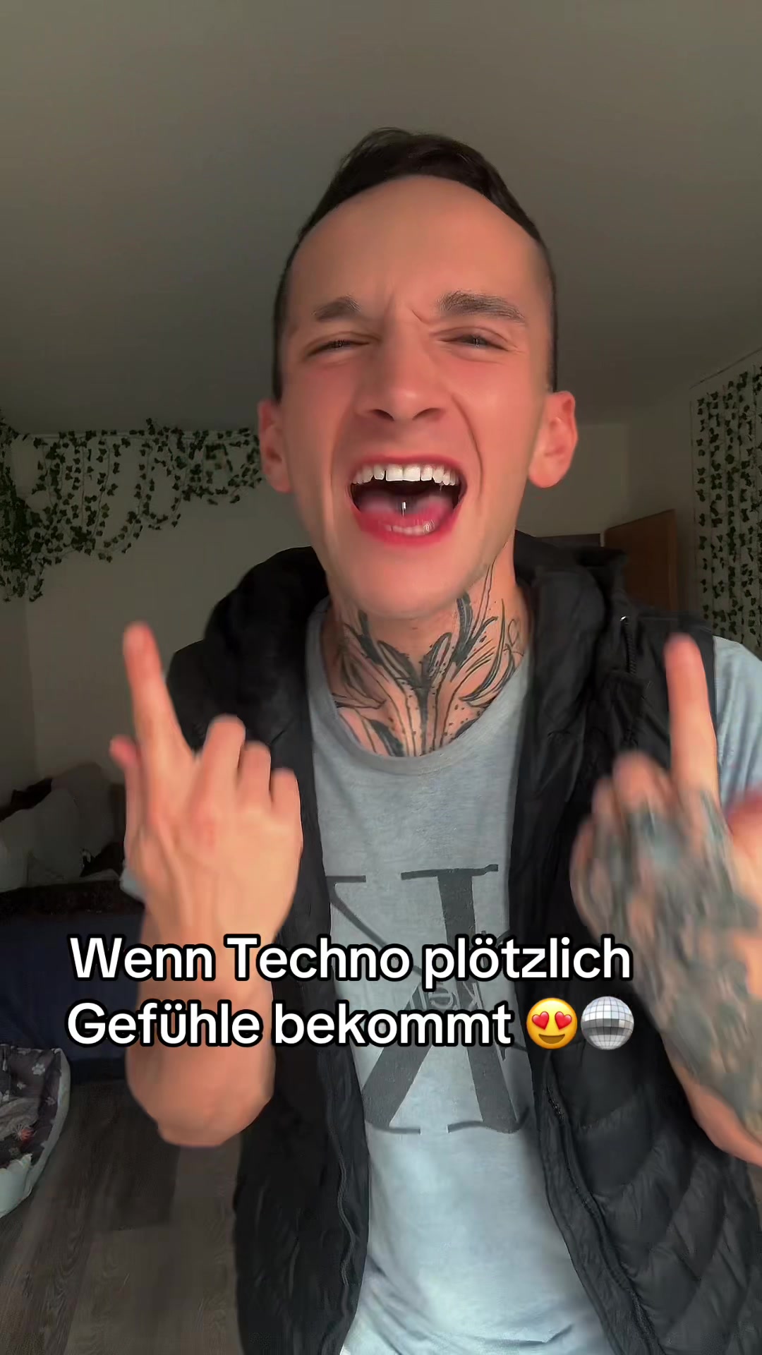 @Itsofficialsimon