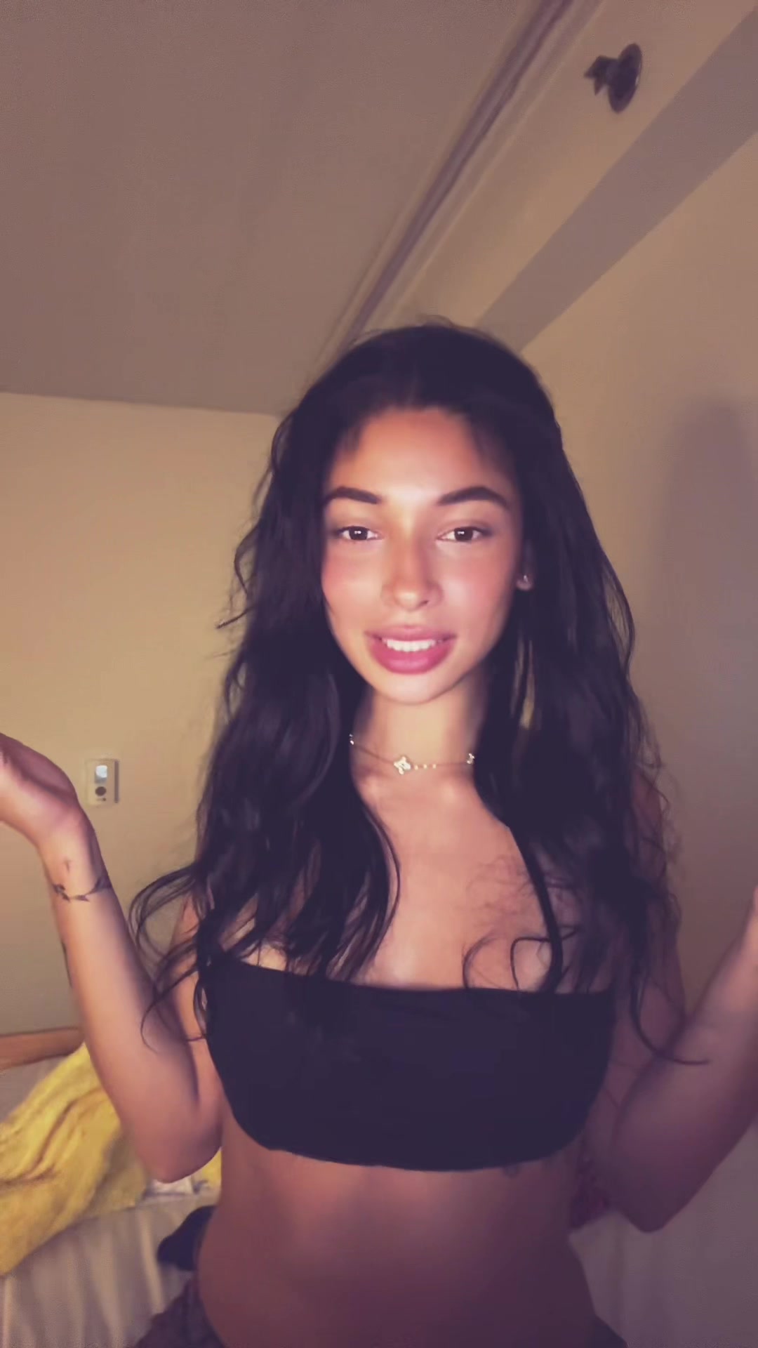 @aravely_