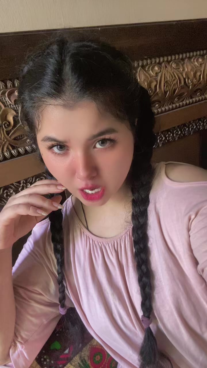@Saba Noor