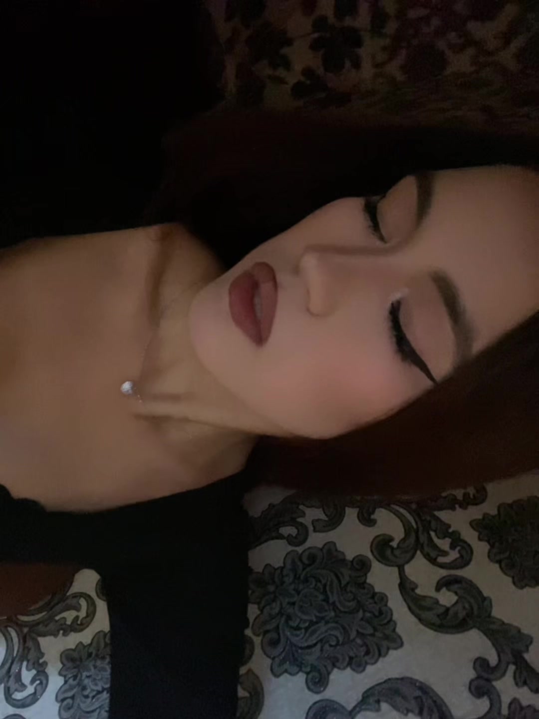 @аливия