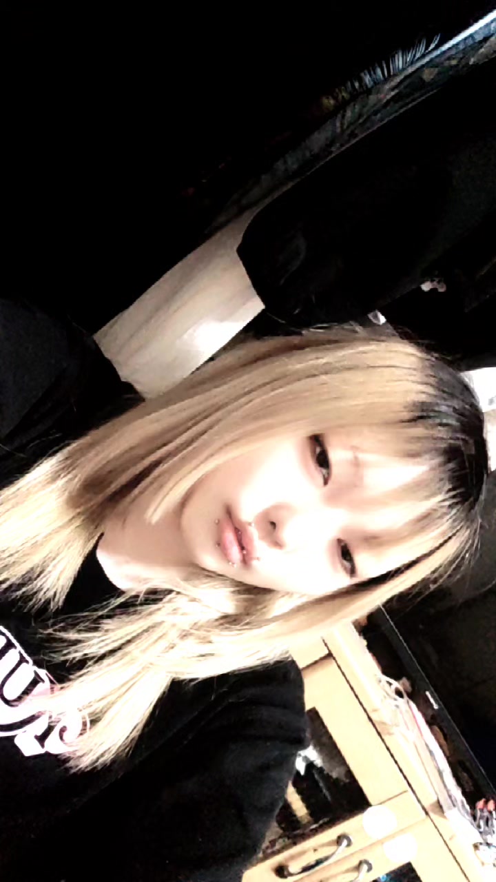 @みゅ ︎︎です . 🗑