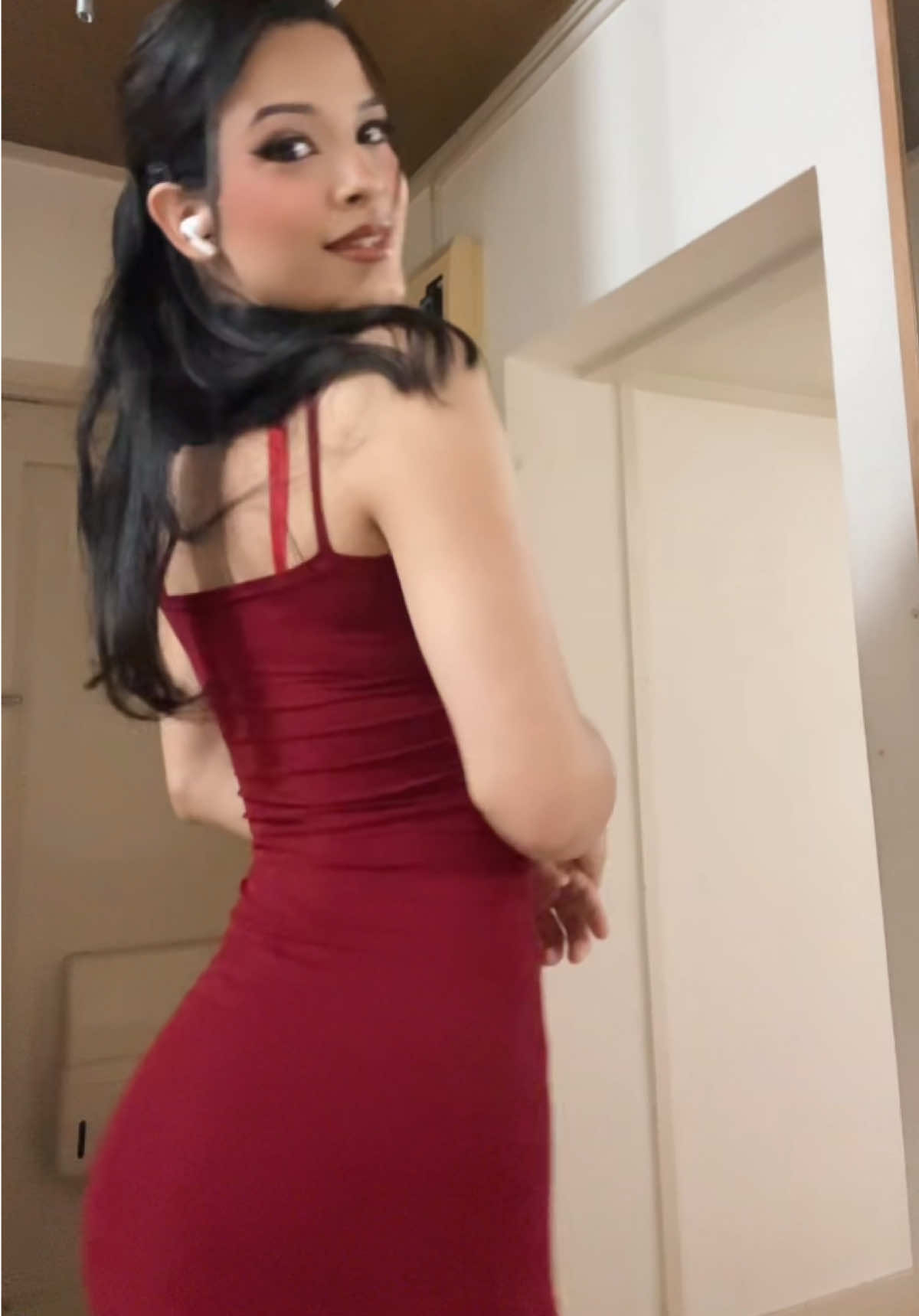 @samyra.chan 🍒🐈⬛