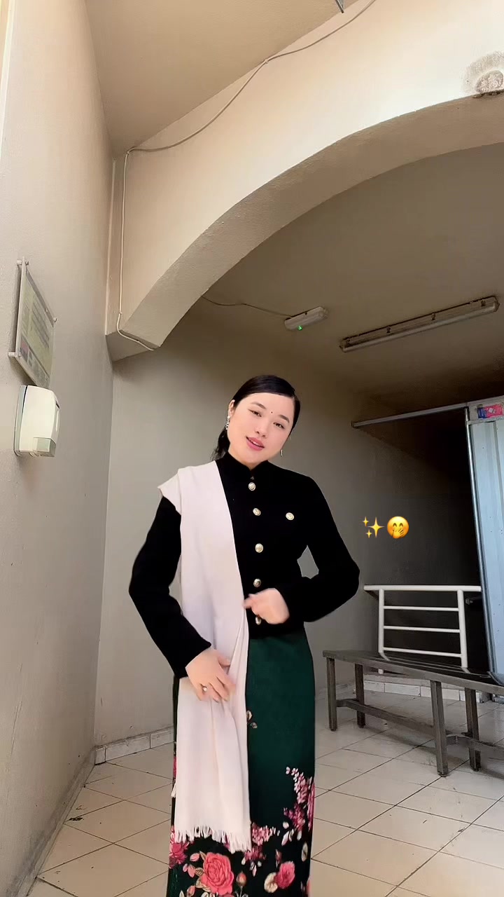@Pinku> 🦋❤️