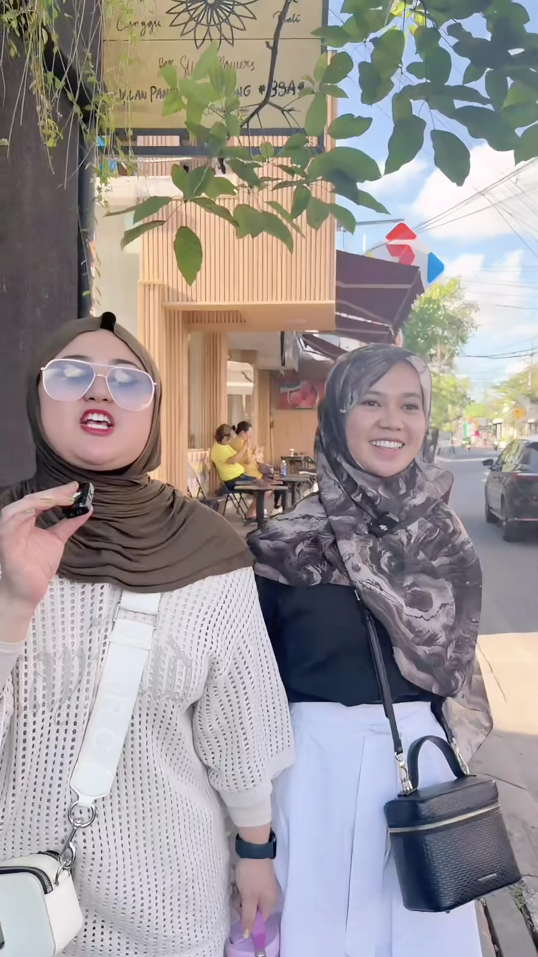 @dindafirtiany