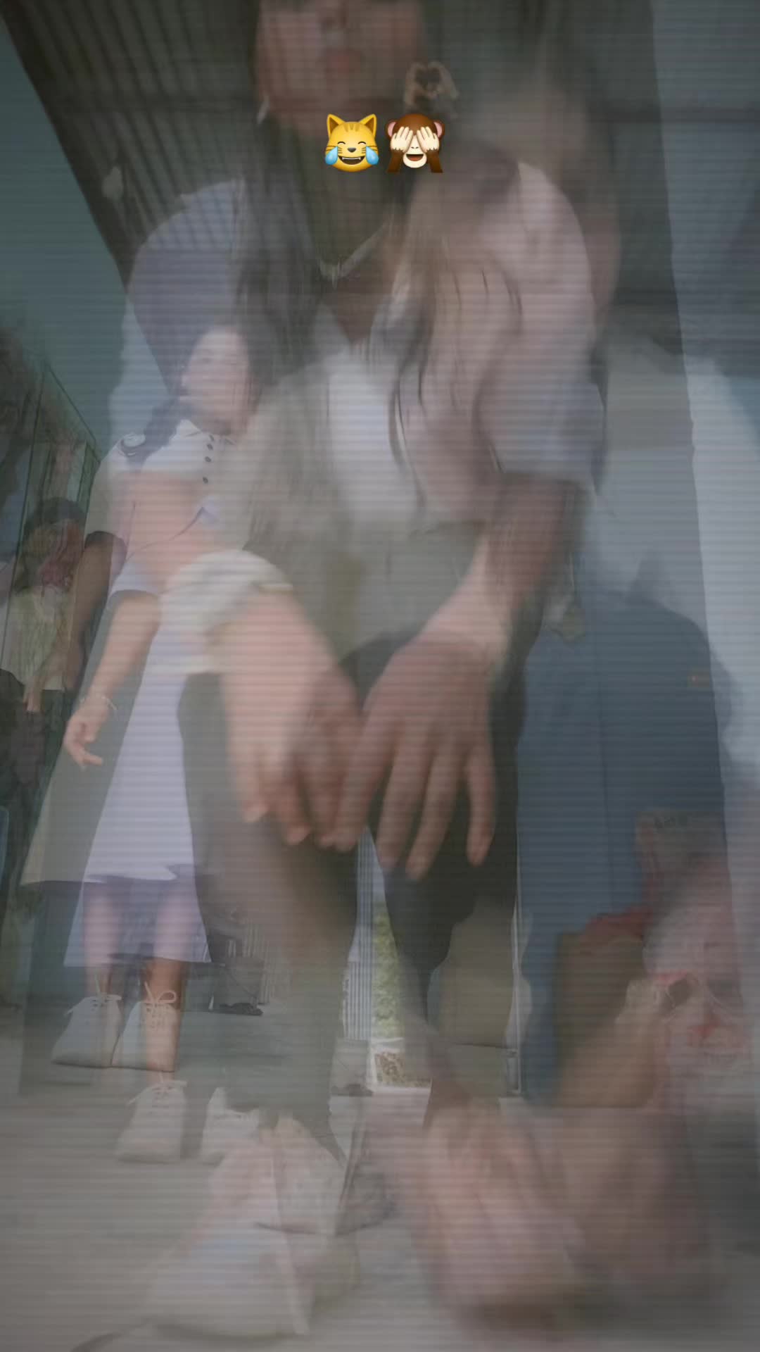 @R...🩷
