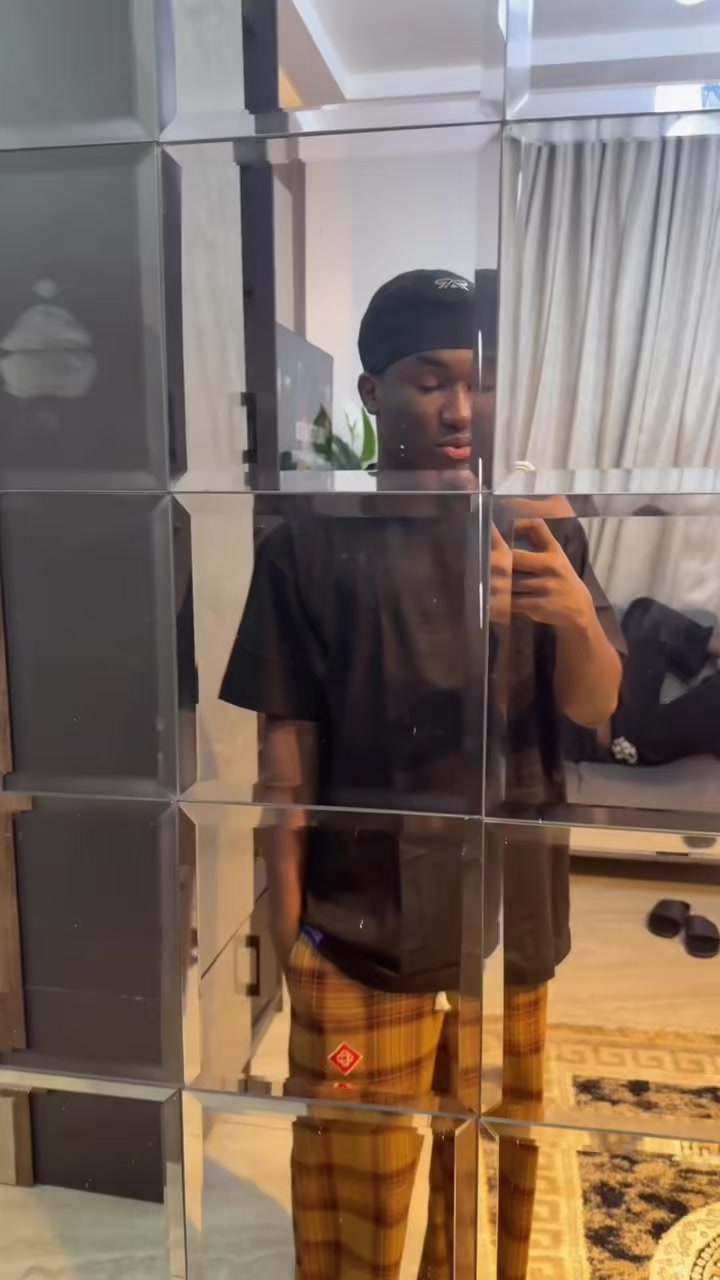 @𝐃𝐄𝐑𝐀🦅✝️🥷