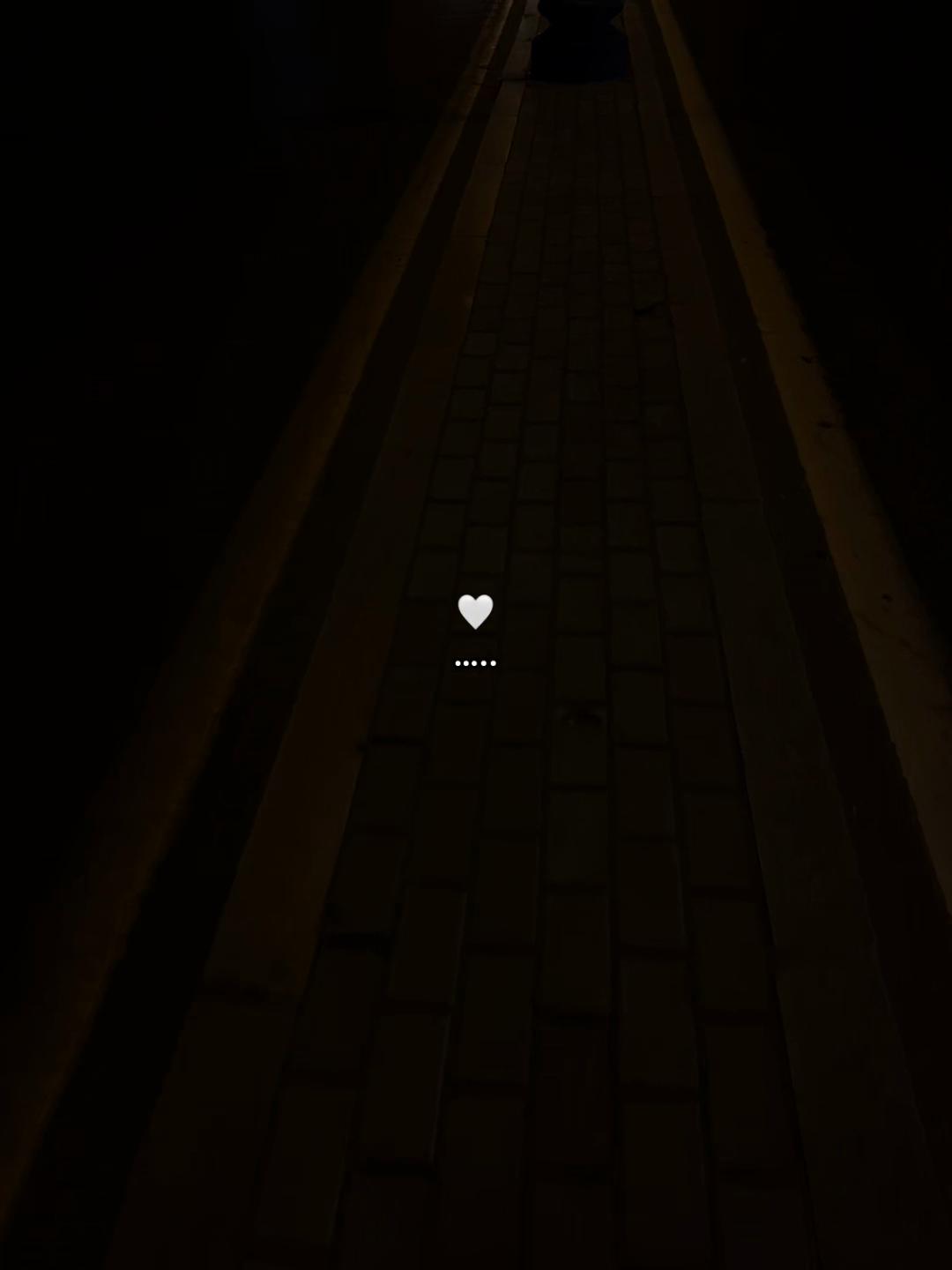 @𝓜.