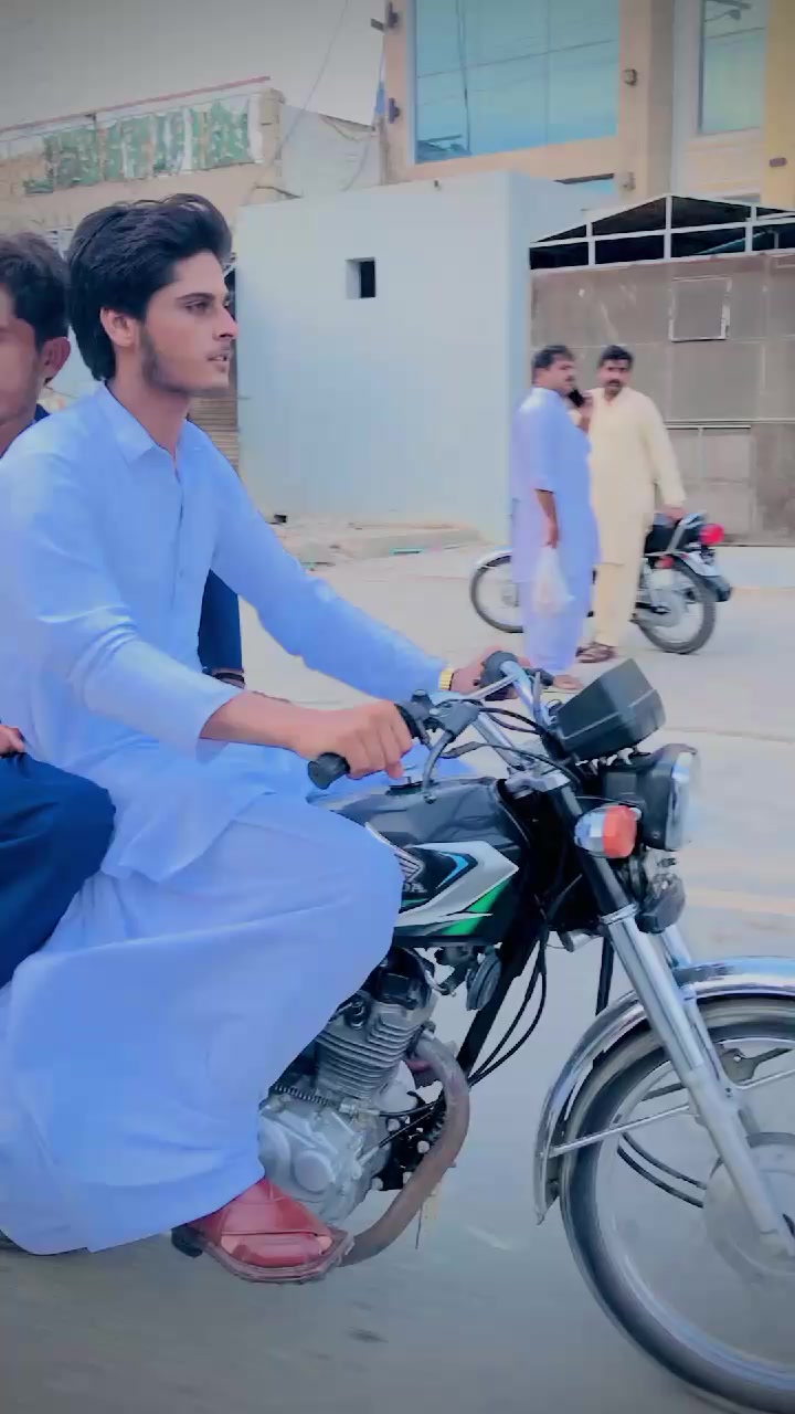 @DILAWAR KHAN💫❤️