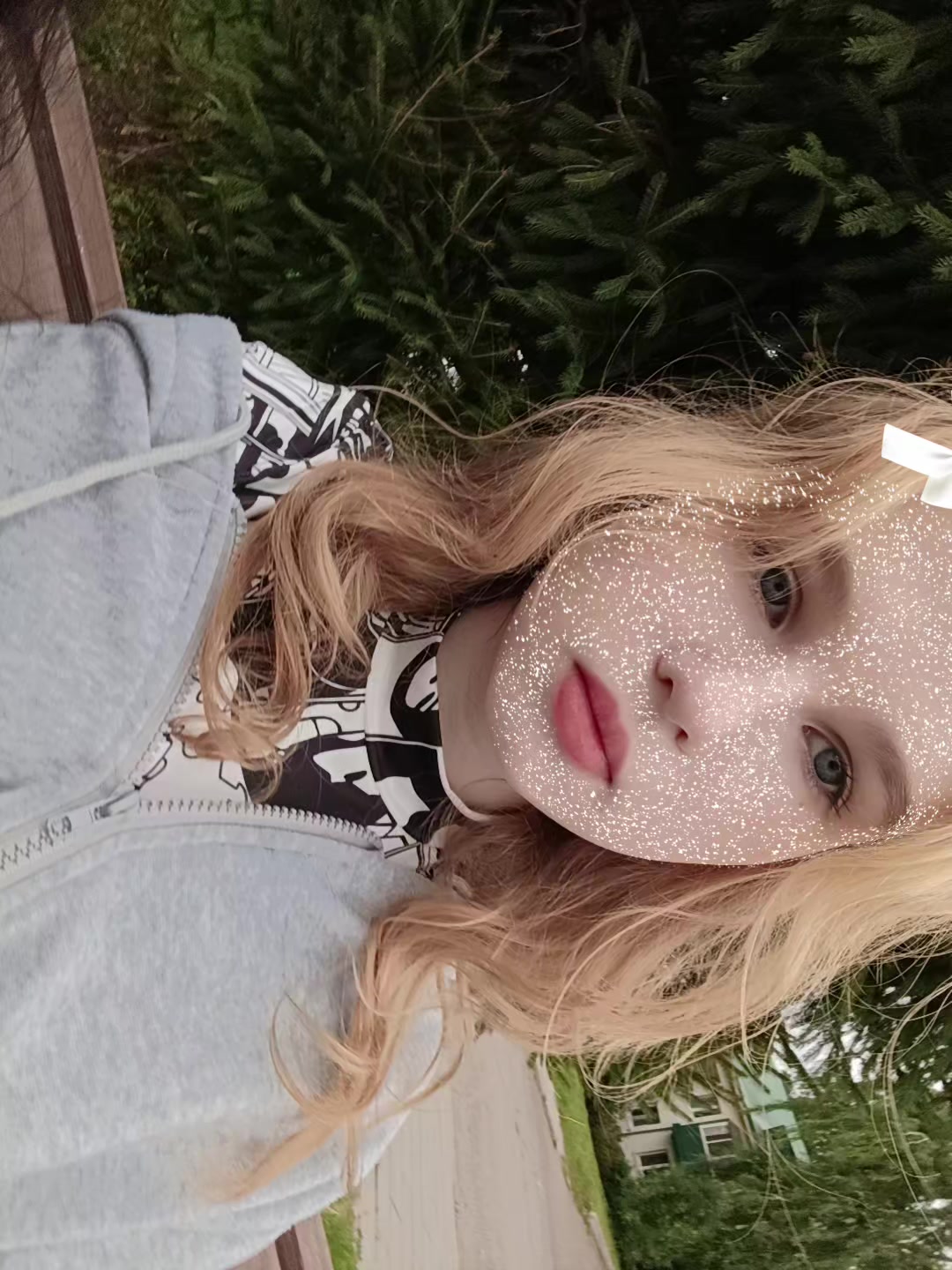 @яблоко.
