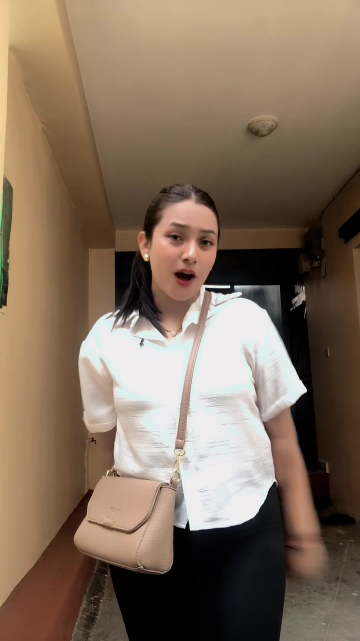 @Swasti🕊️