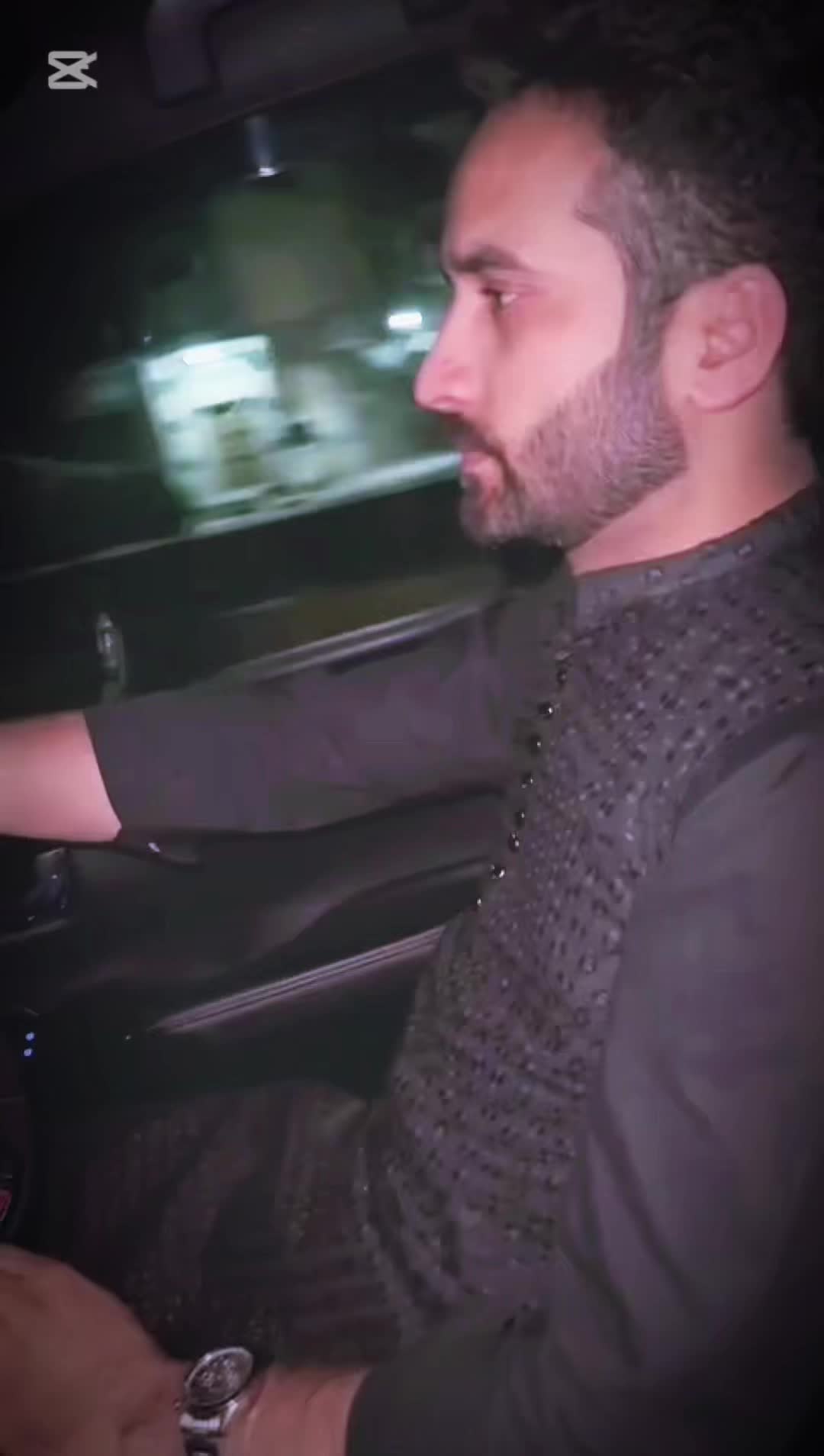 @𝒜𝓉𝑒𝑒𝓆 𝒷𝒾𝓃 𝒰𝓏𝒶𝒾𝓇