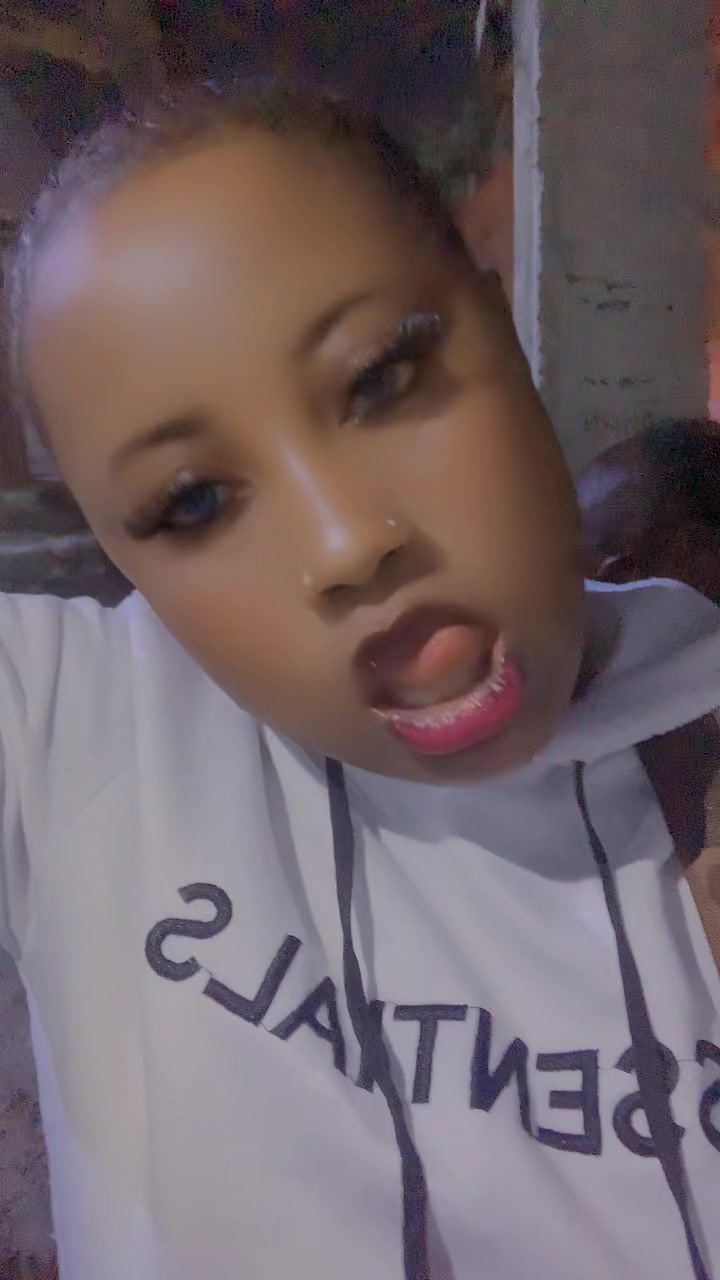@Anikeade💕💕🥹