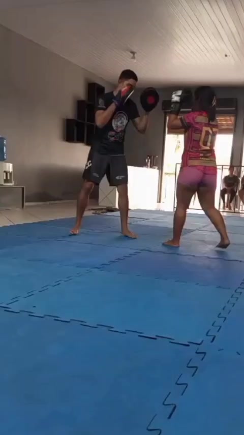 @Adriana Farias