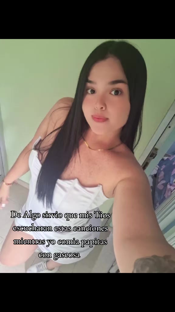 @AnnyAris03