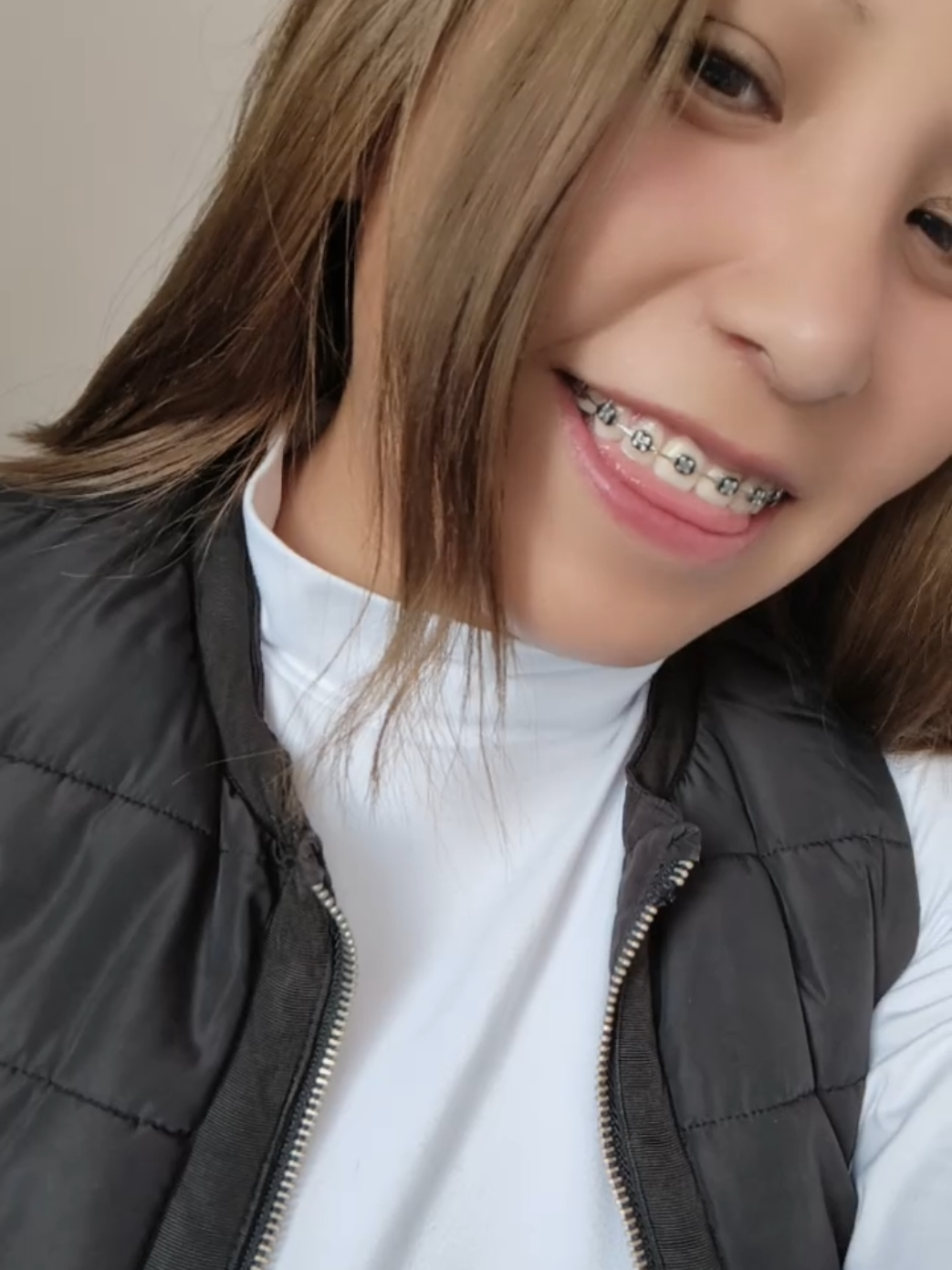 @Jhossy