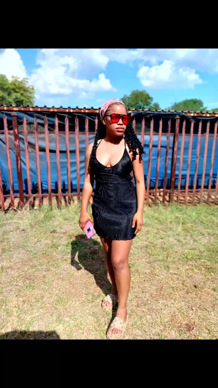 @MphoMokoena