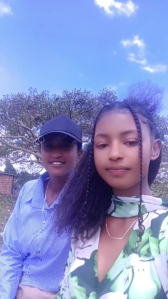 @Maartaa✝️ Amboo