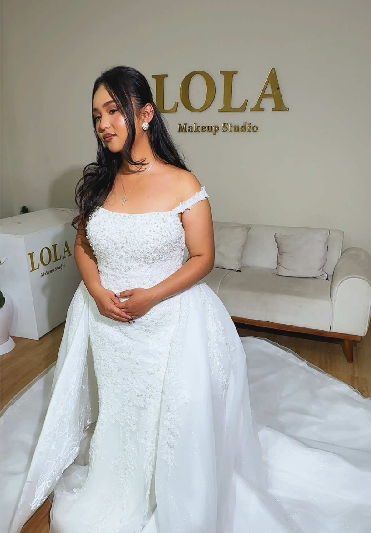 @Lola Makeup studio