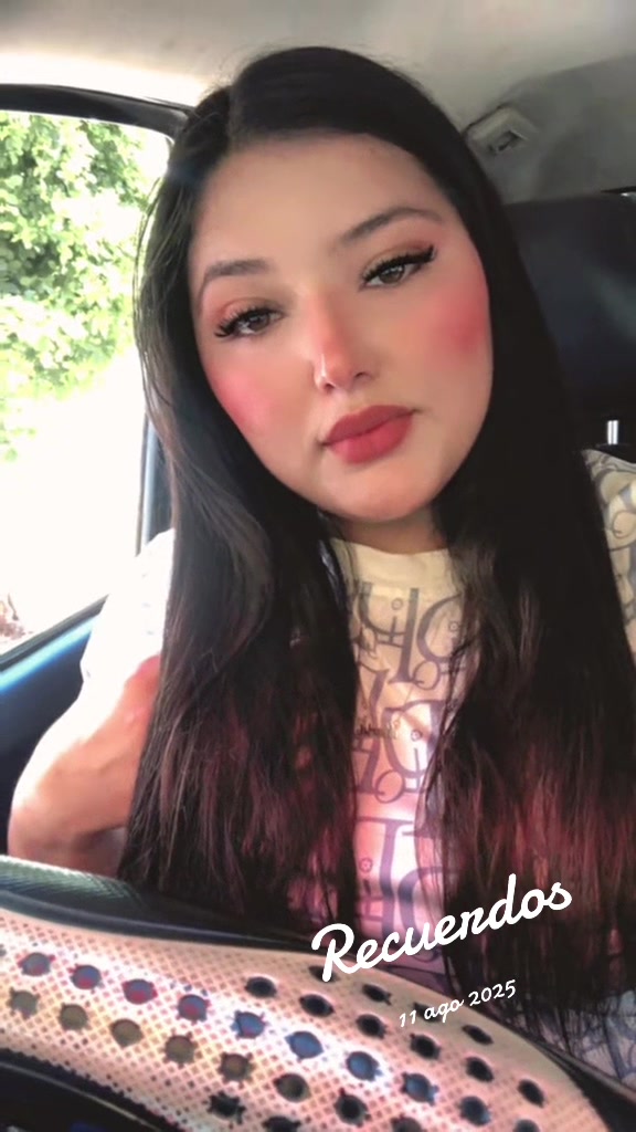 @Yanitza