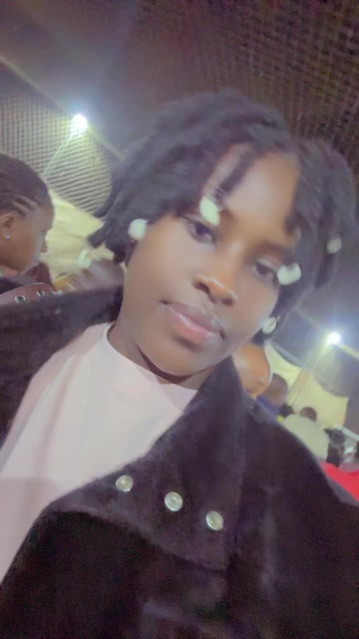 @Crystaline💫