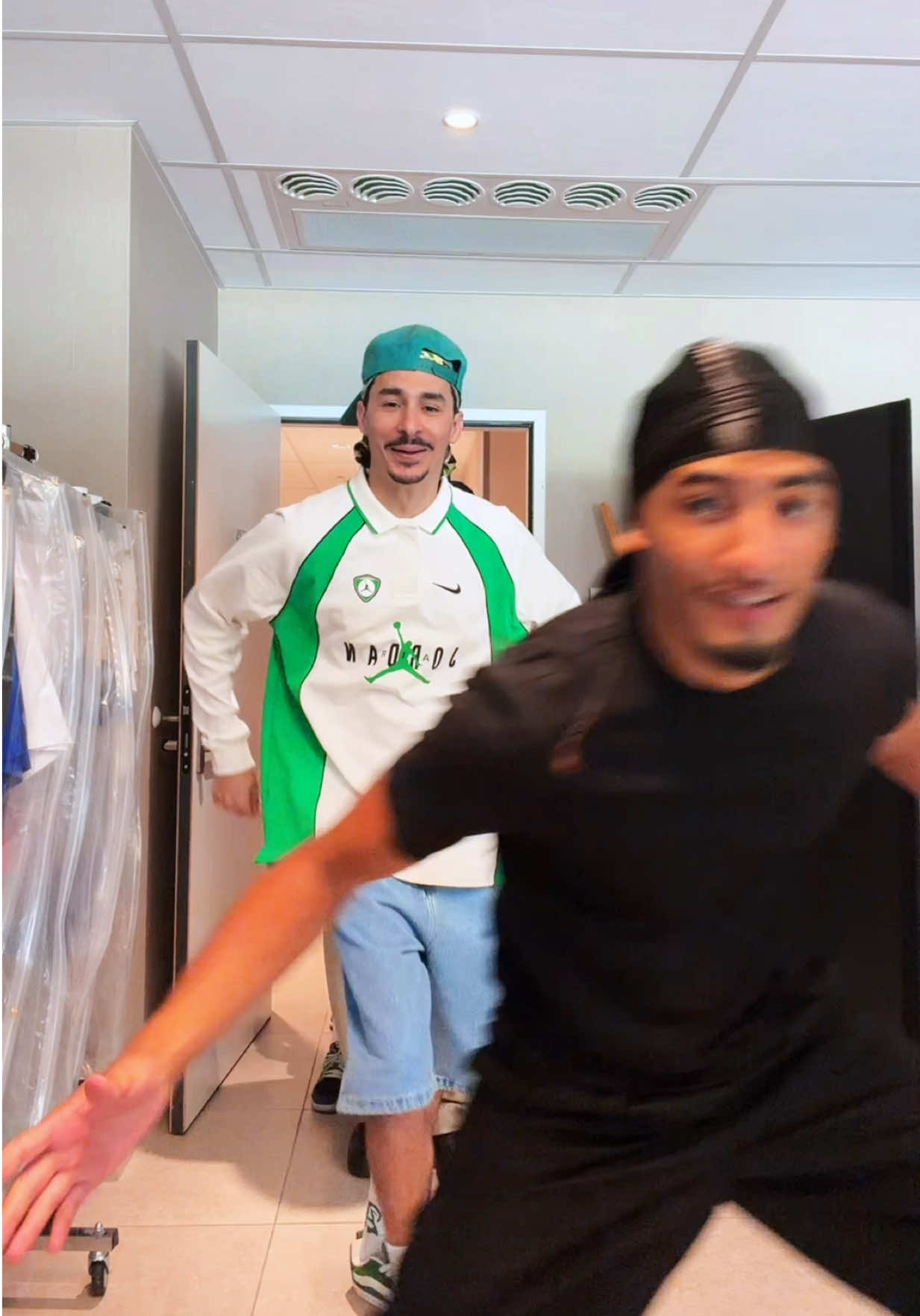 @Djino