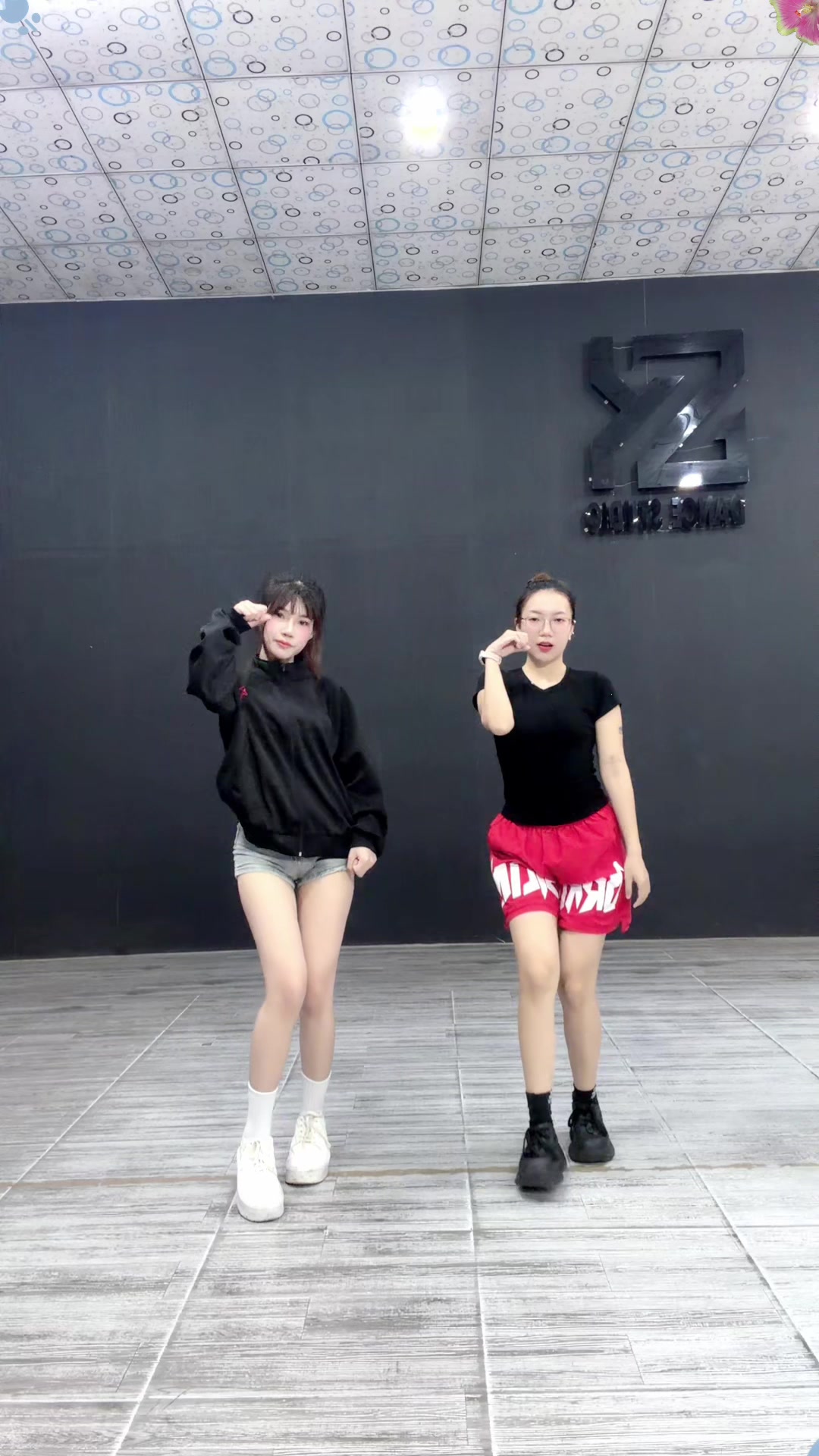 @Xinh gái khó tánh:33