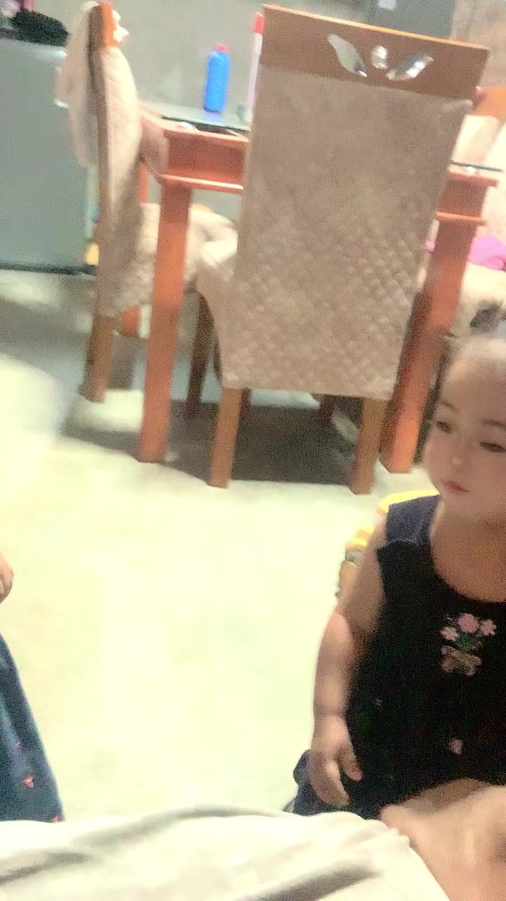 @miliflores
