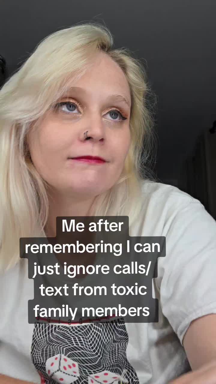 @EmieWonders