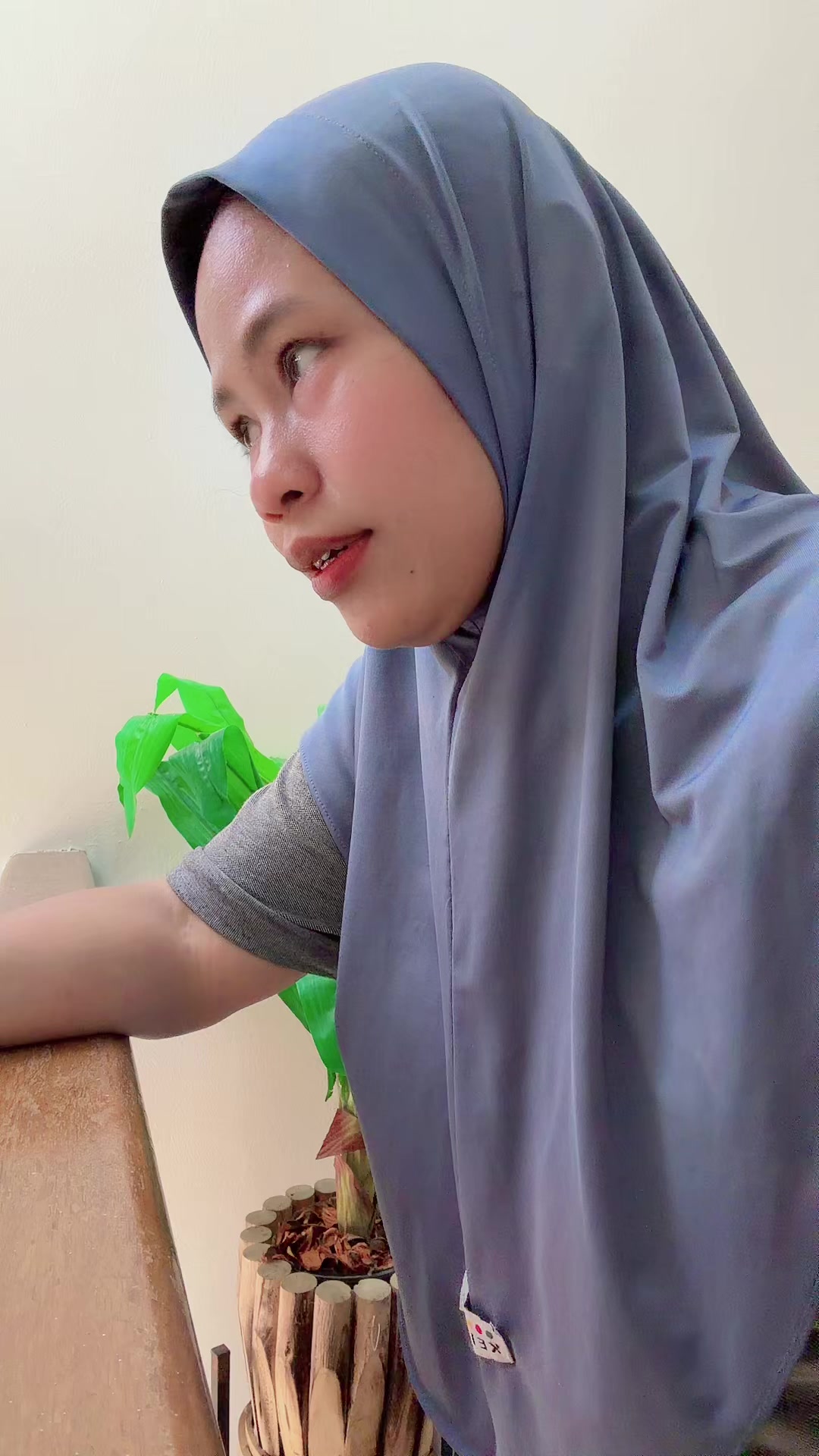 @lily