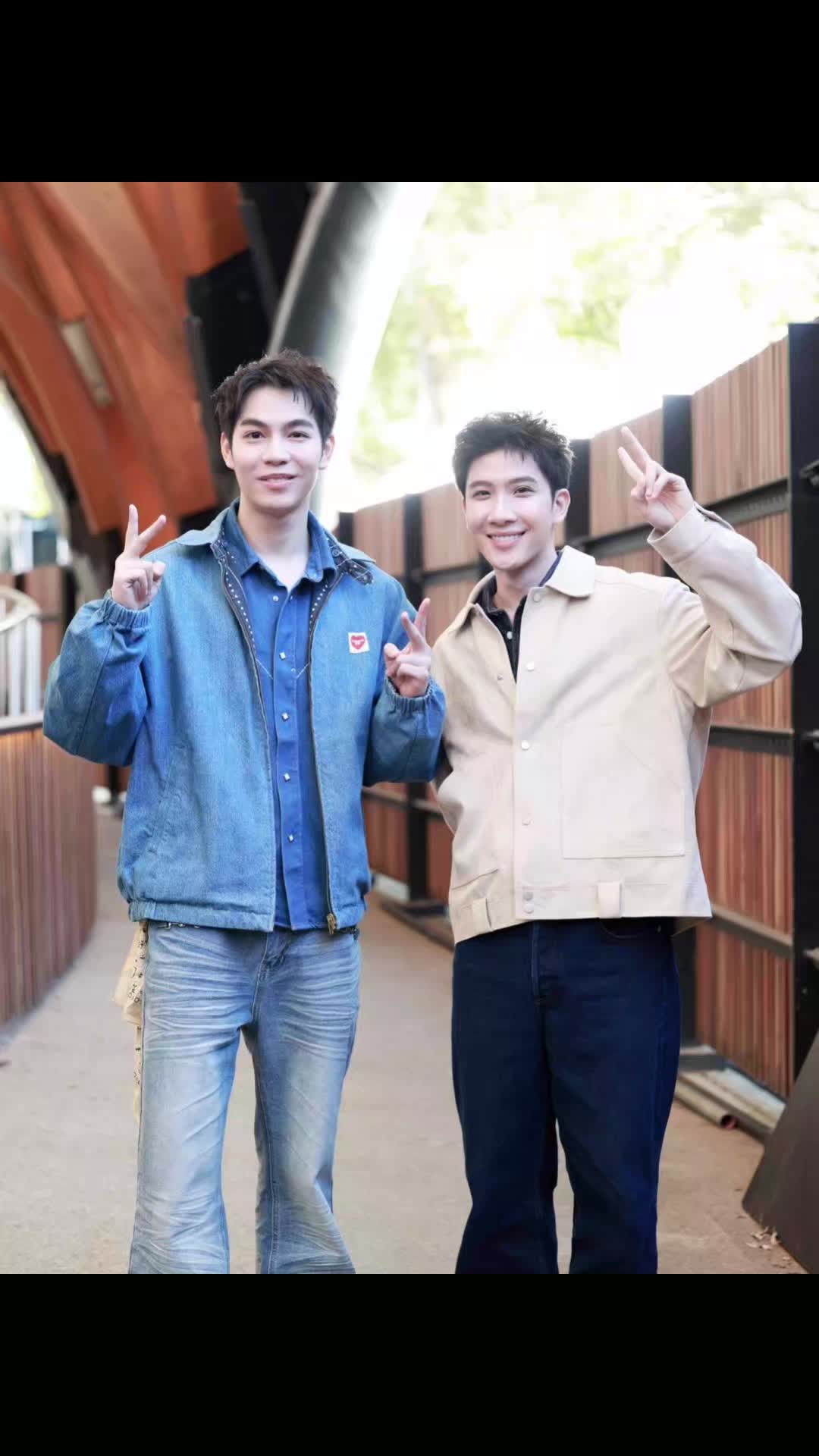 @Fan de FirstKhaotung🧡✨️🏳️🌈