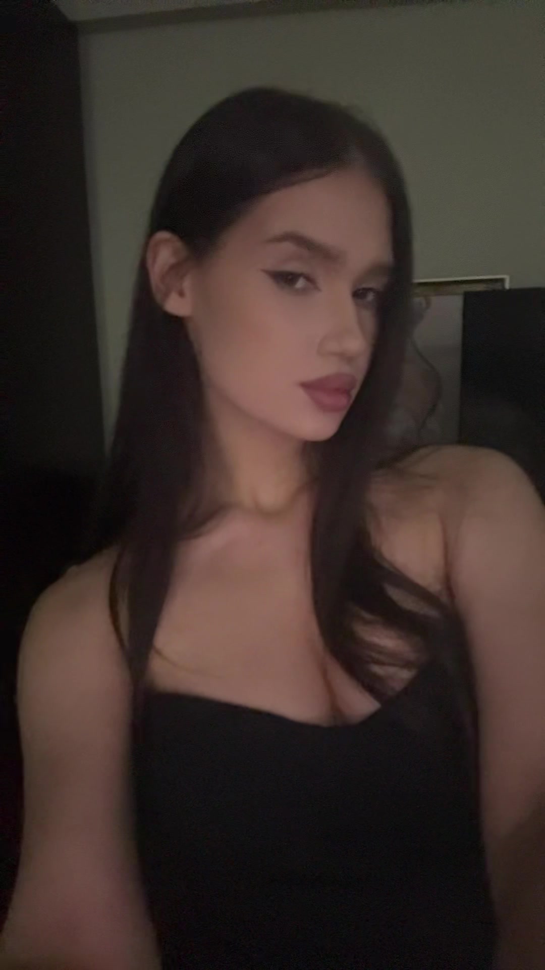 @yaapoliiiina