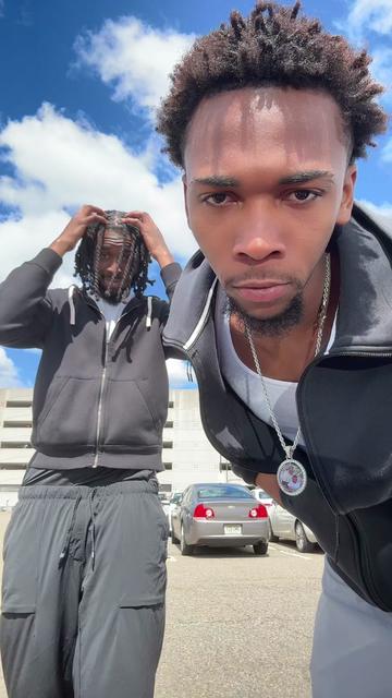 @C3tothurl_🕴️