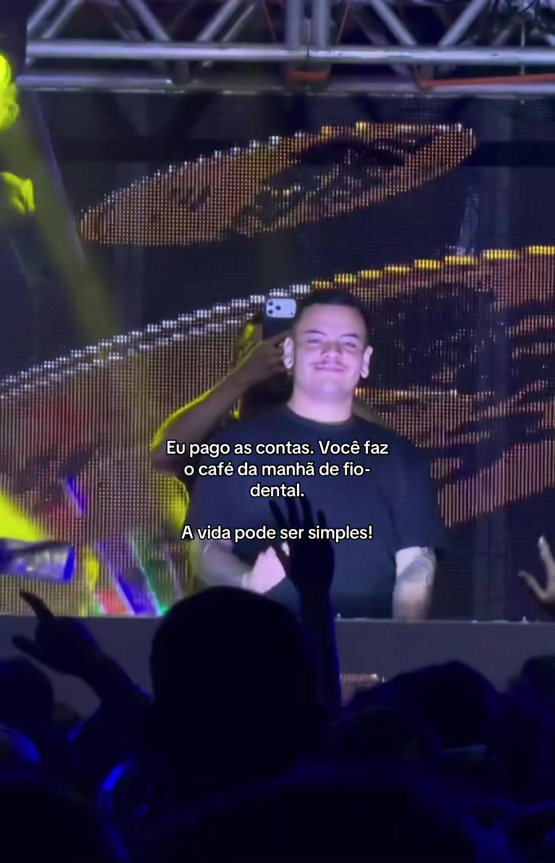 @douglinhas062uaii