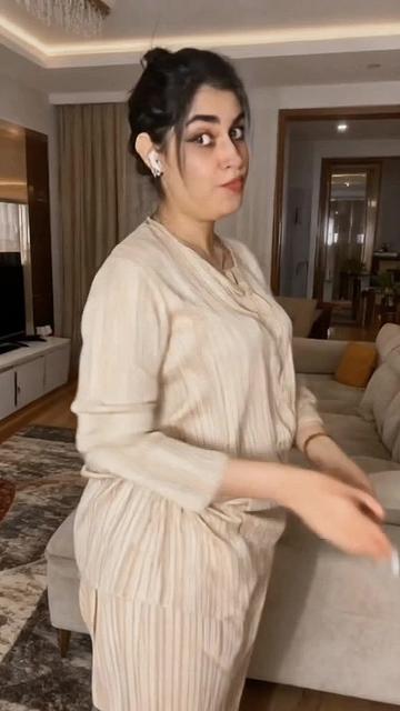 @ألأستاذة نجوى ((وحش الكون))