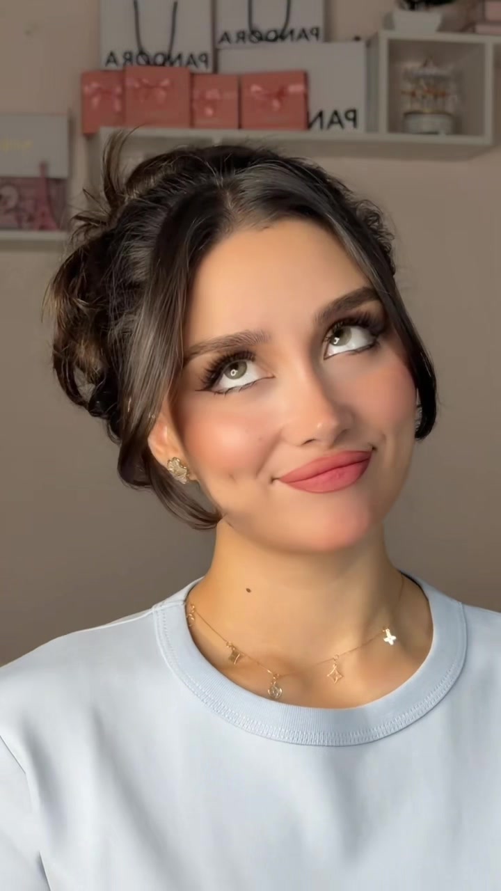 @Taya2002a